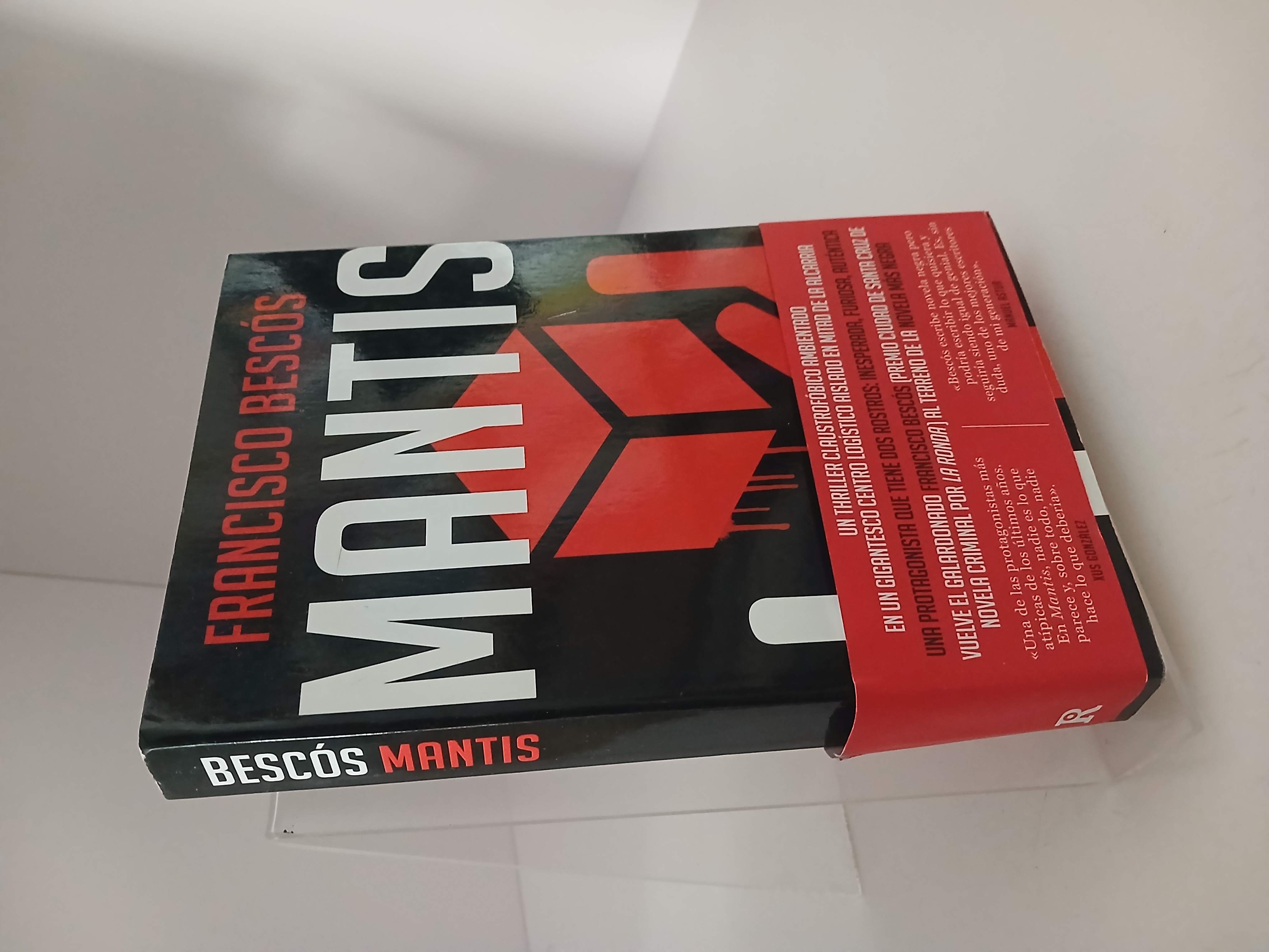 Portada de Mantis