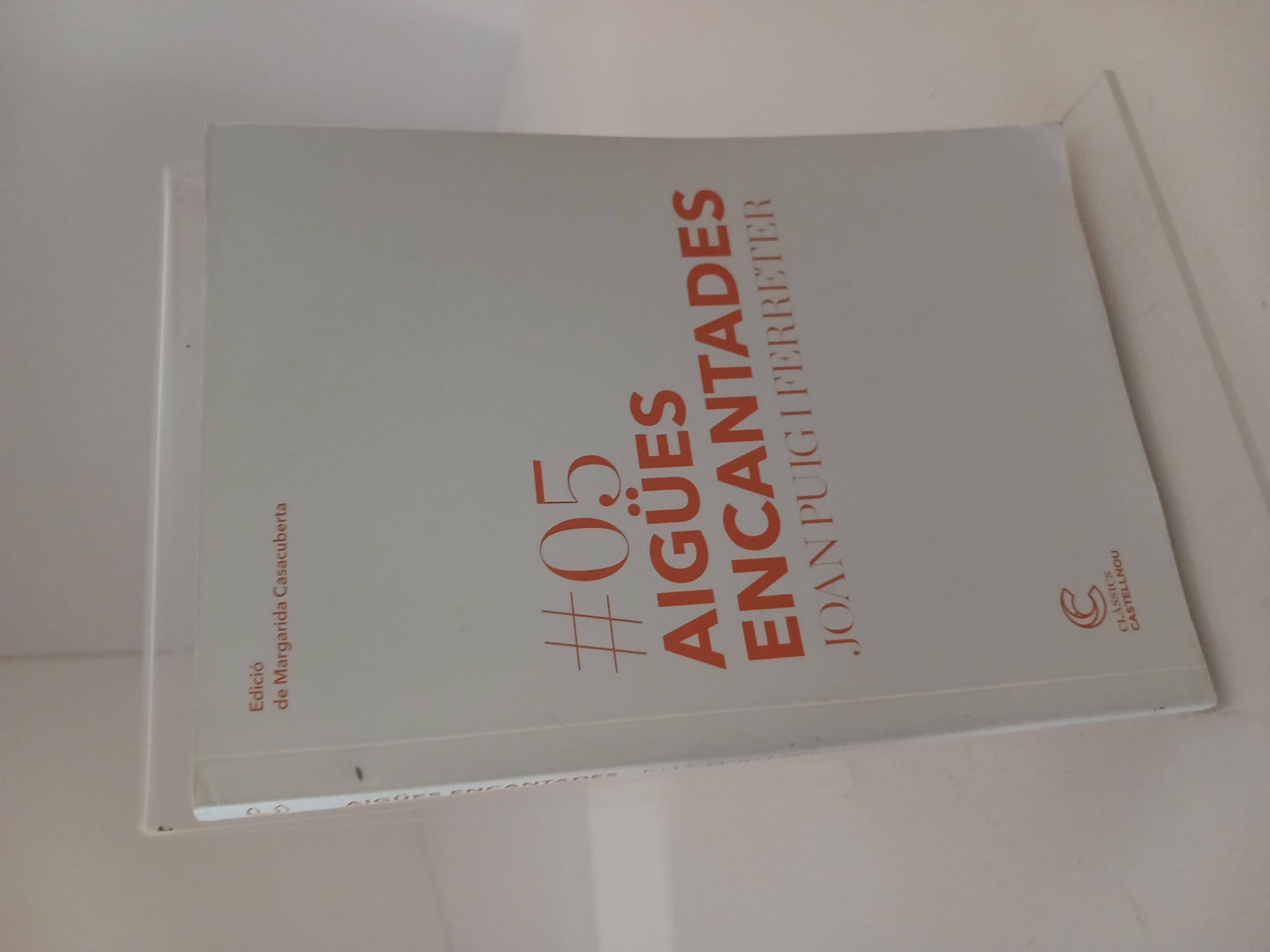 Portada de Aigües encantades