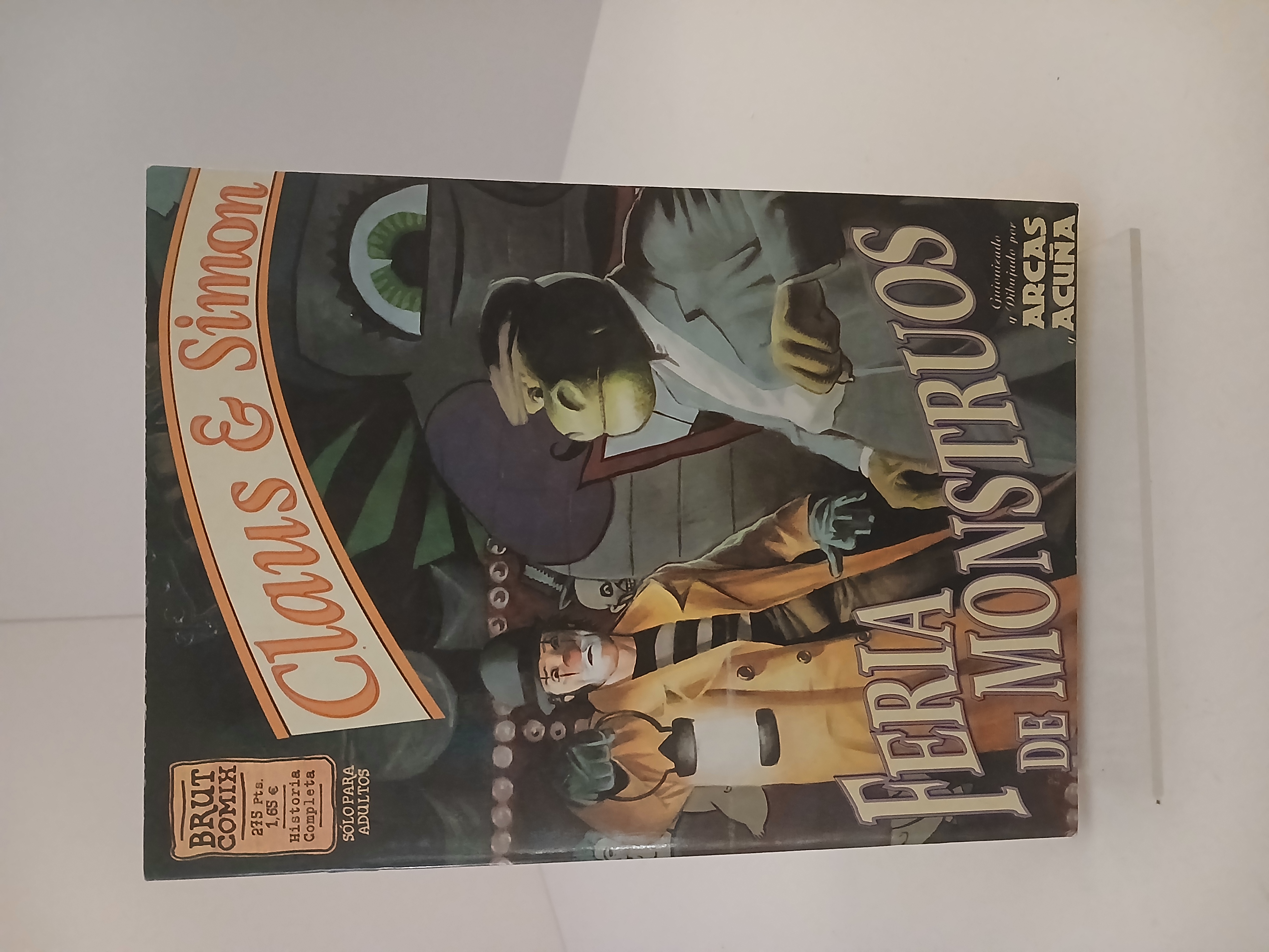 Portada de Claus & Simon feria de monstruos