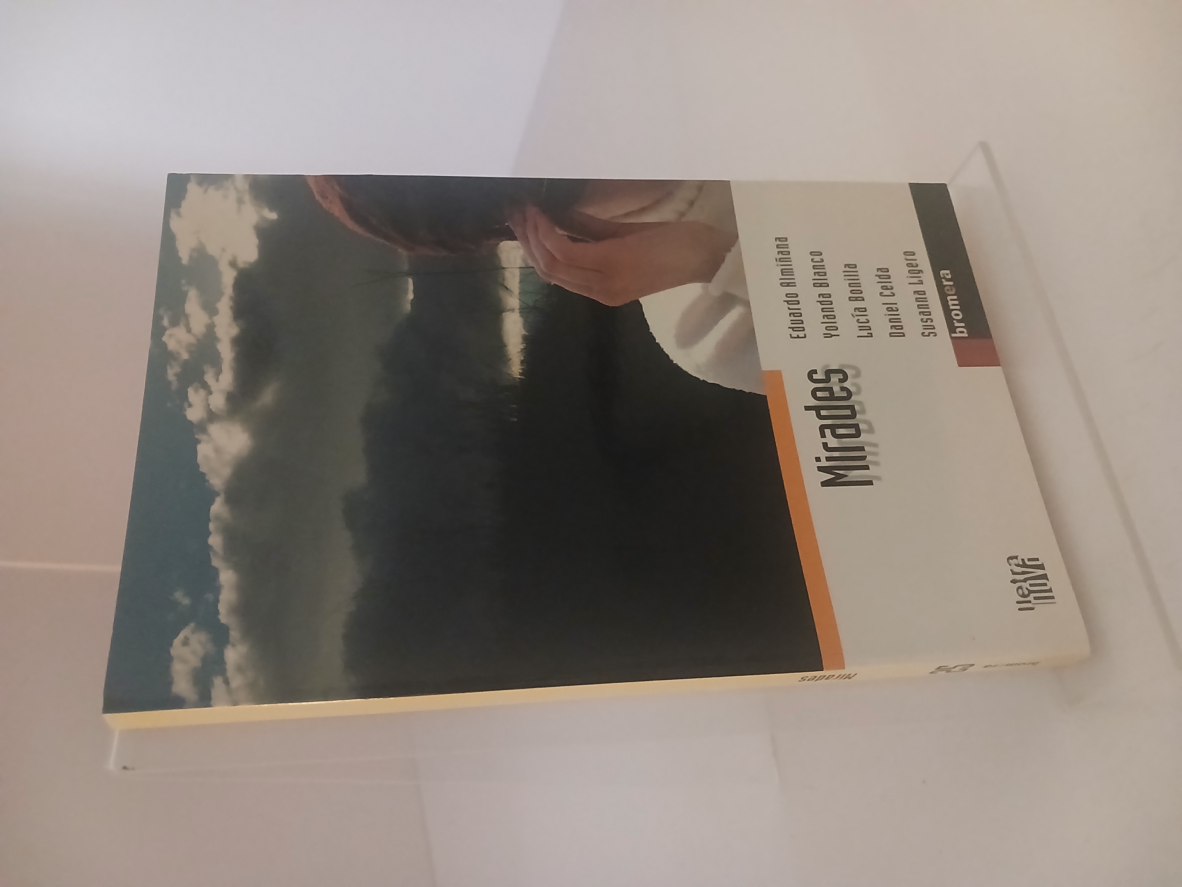 Portada de Mirades: Premis Juvenils de Literatura Breu, Ciutat de Mislata 2004