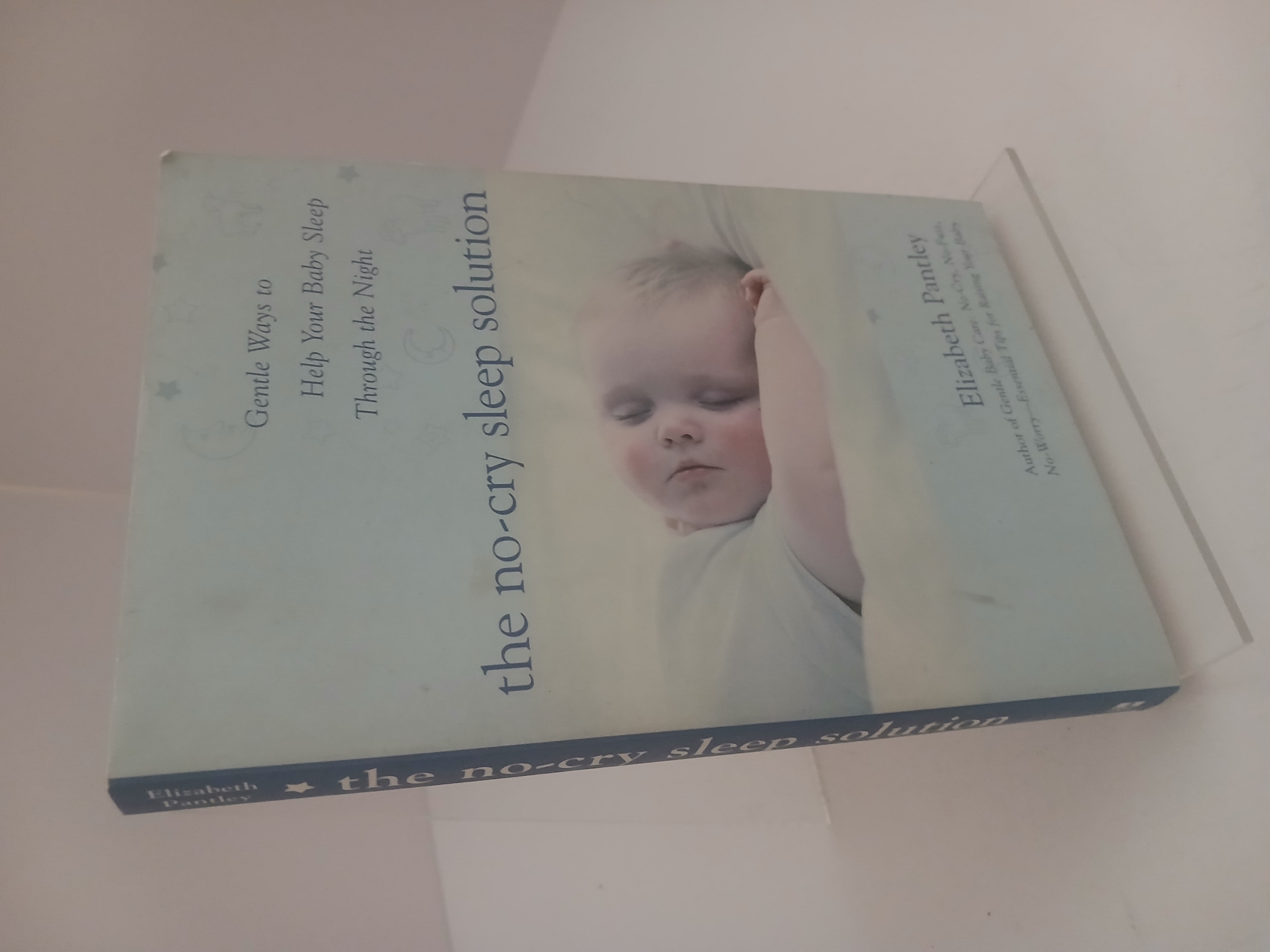 Portada de The no-cry sleep solution: gentle ways to help your baby sleep through the night