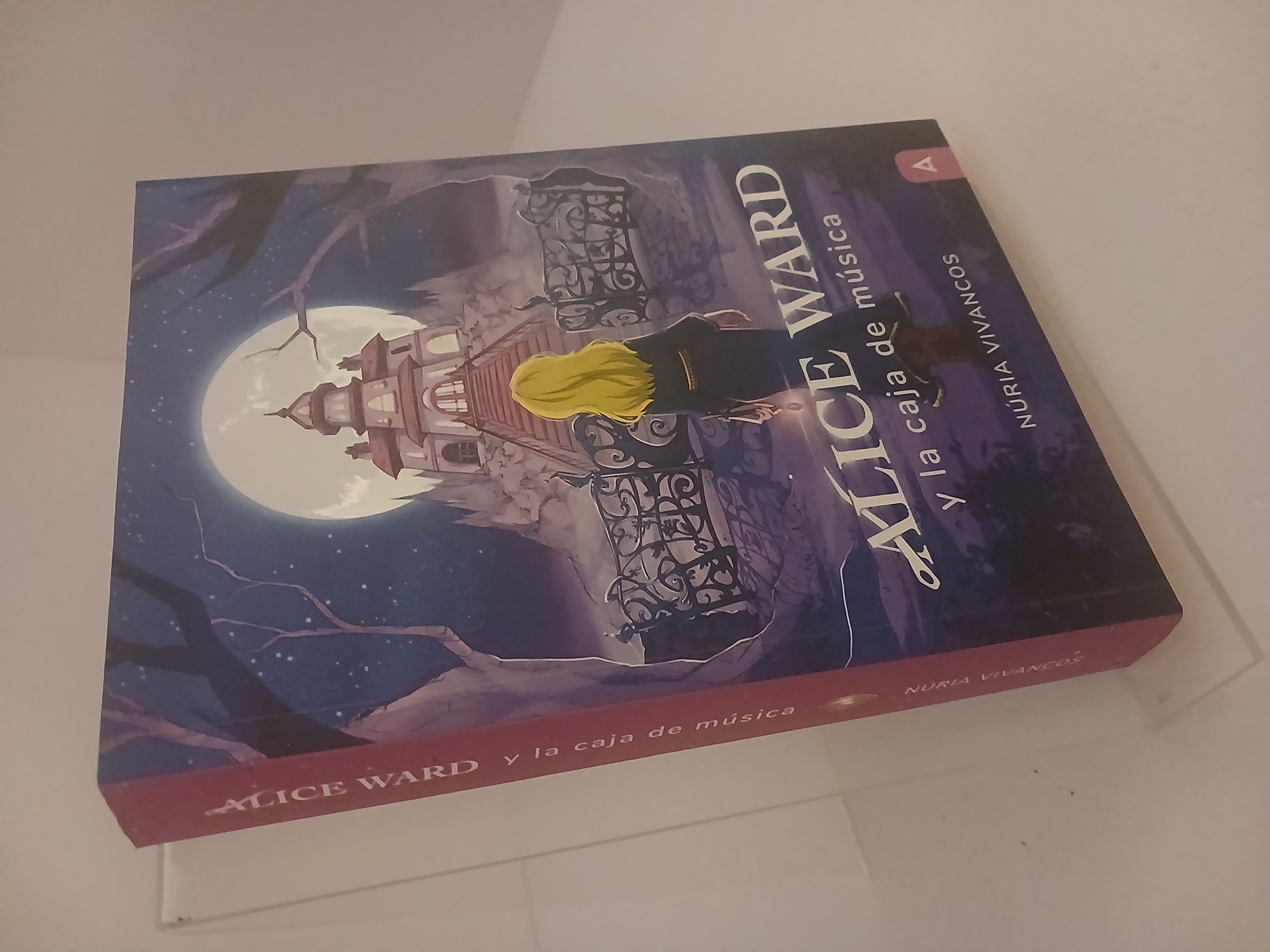 Alice Ward y la caja de música