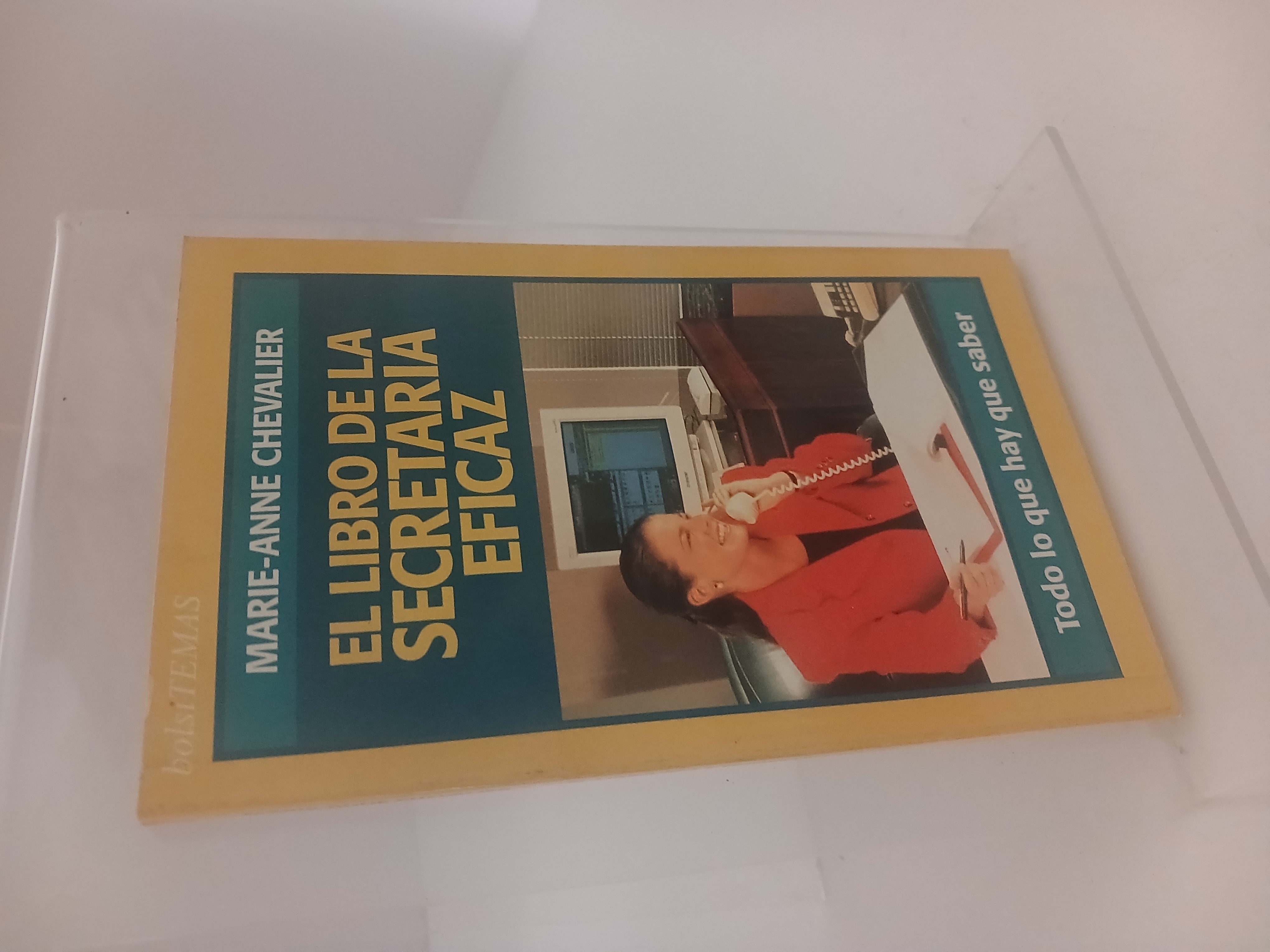 Portada de El libro de la secretaria eficaz: todo lo que hay que saber