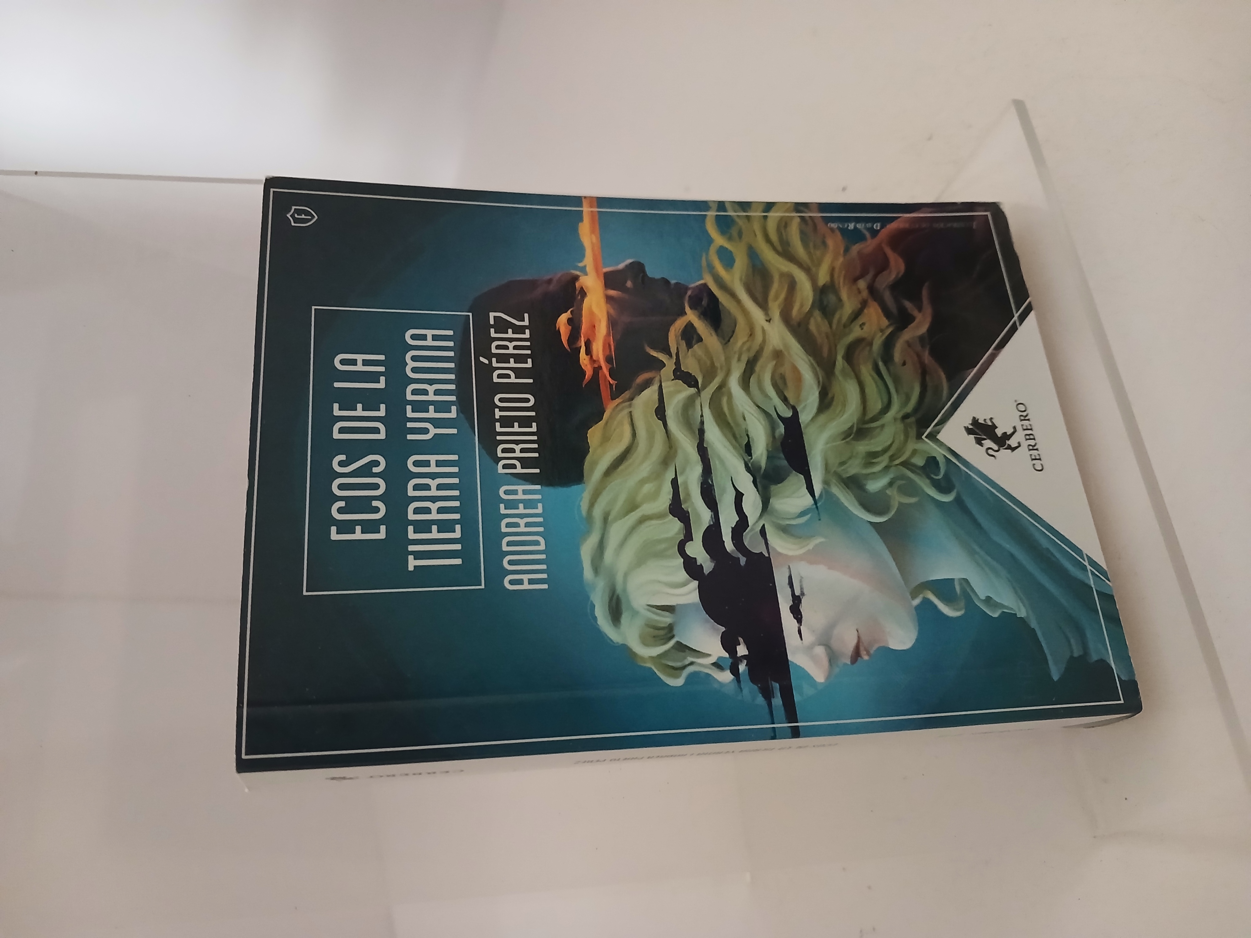 Portada de Ecos de la Tierra Yerma