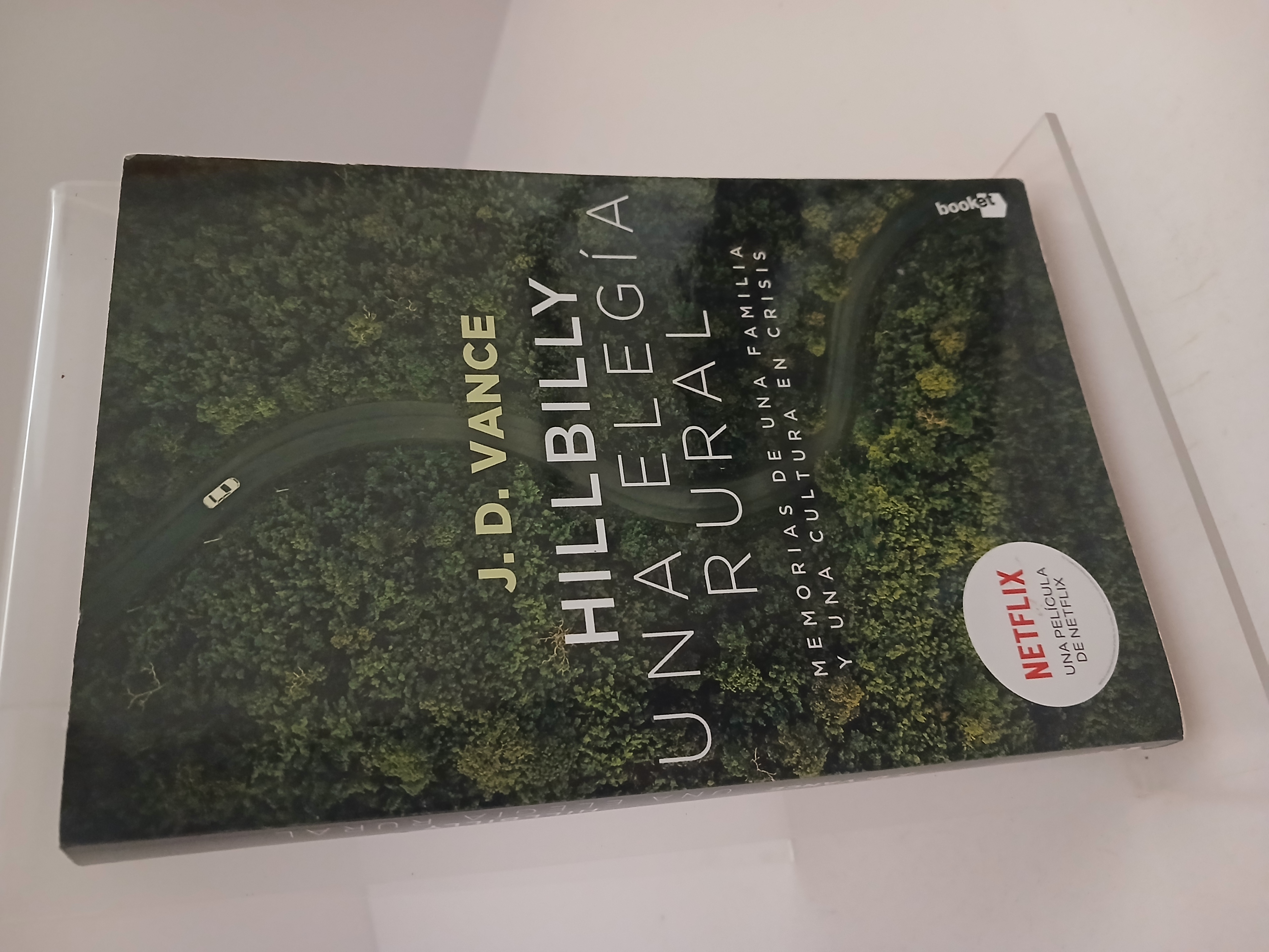 Portada de Hillbilly, una elegía rural: memorias de una familia y una cultura en crisis