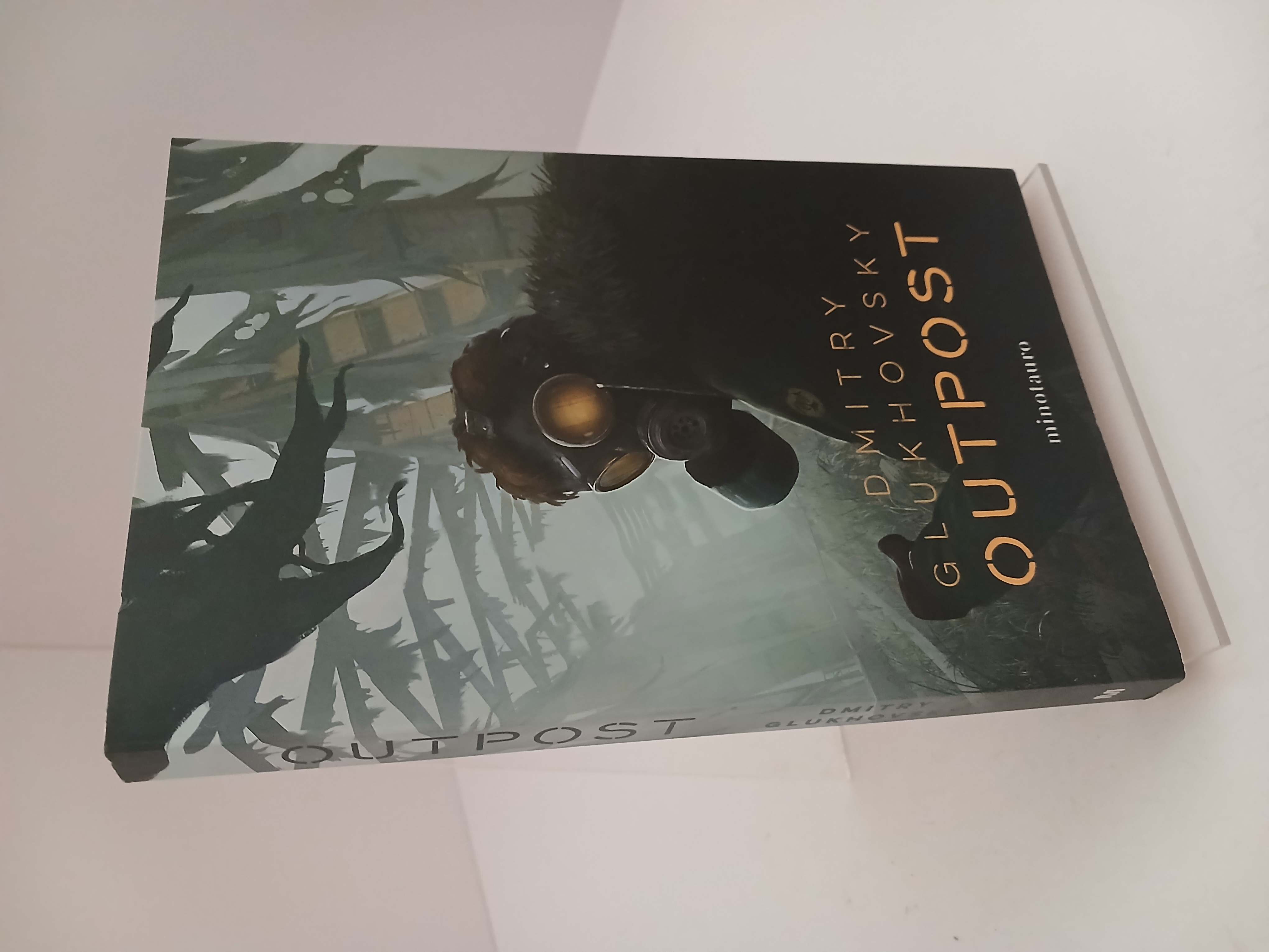 Portada de Outpost