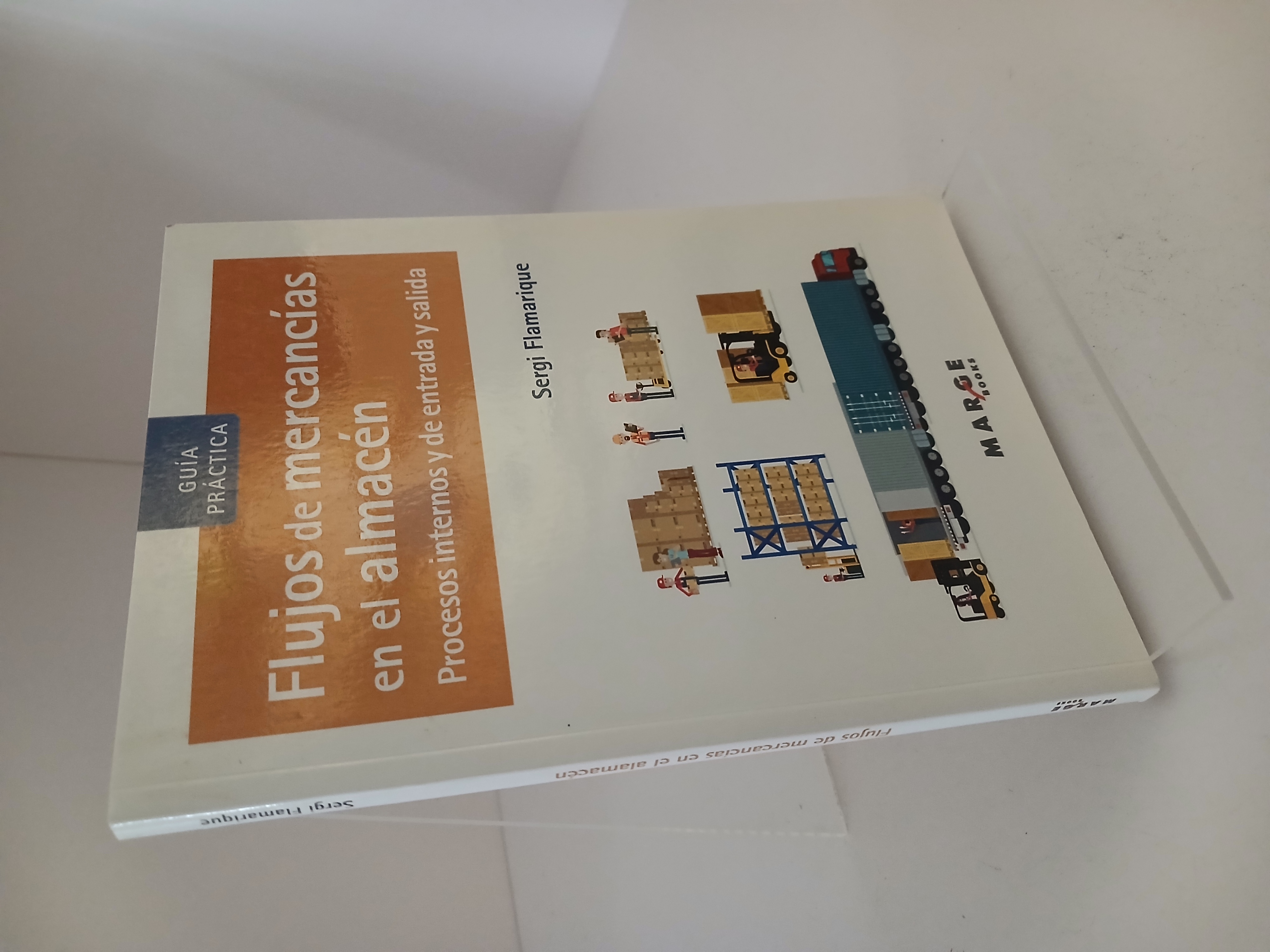 Portada de Flujos de mercancías en el almacén: procesos internos y de entrada y salida