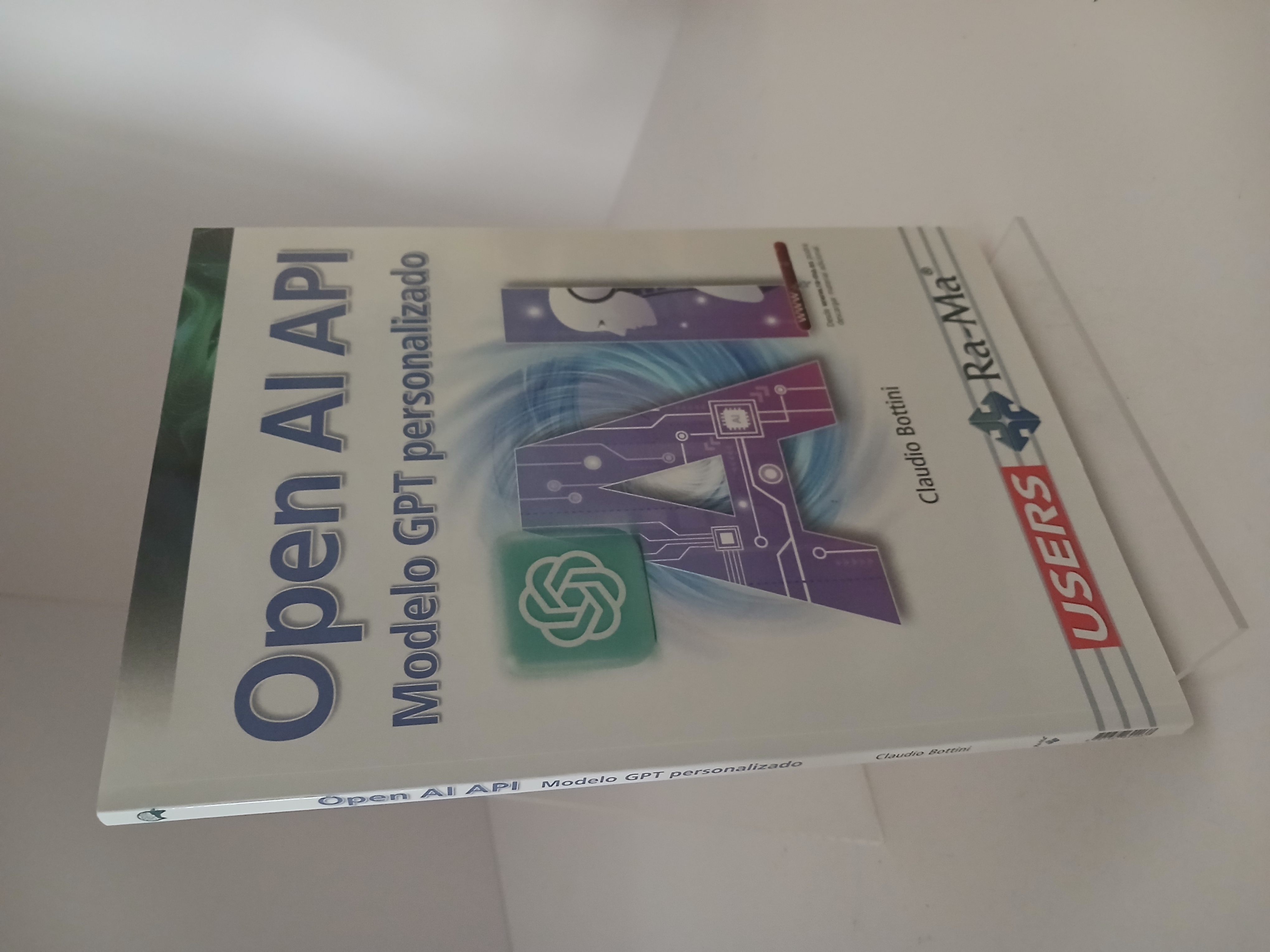 Portada de Open AI API: modelo GPT personalizado