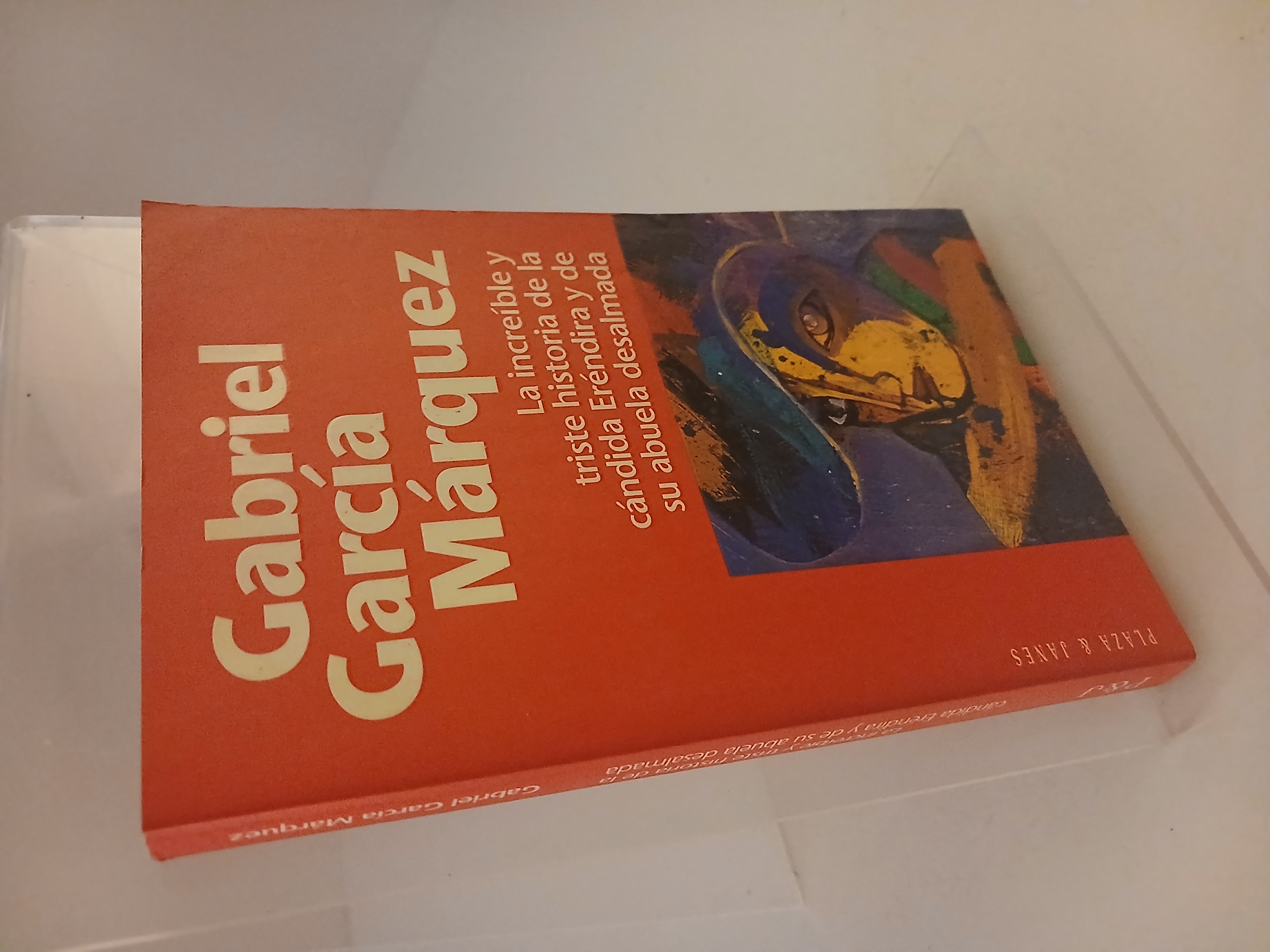 Portada de La increíble y triste historia de la cándida Eréndira y de su abuela desalmada