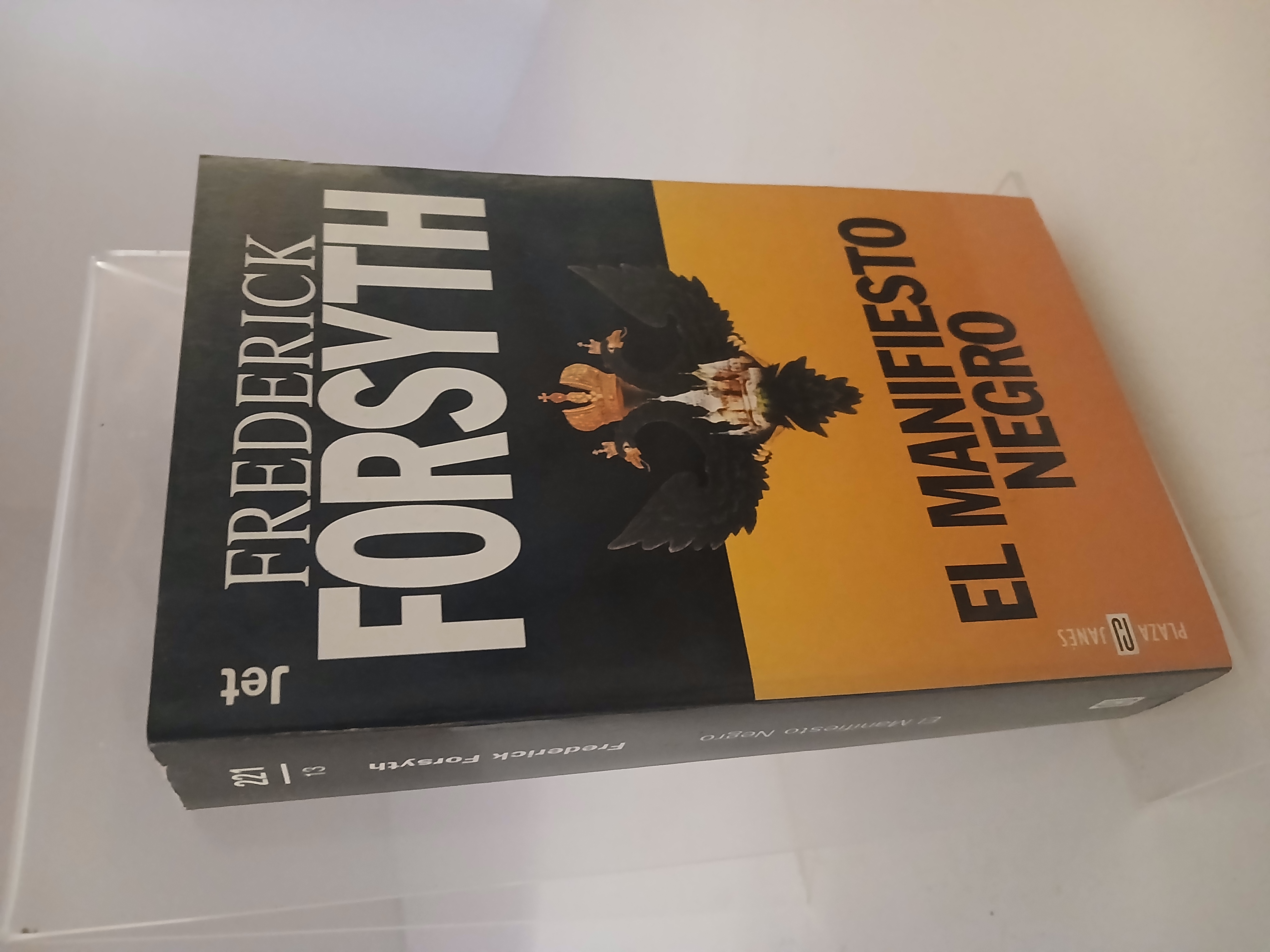 Portada de El manifiesto negro
