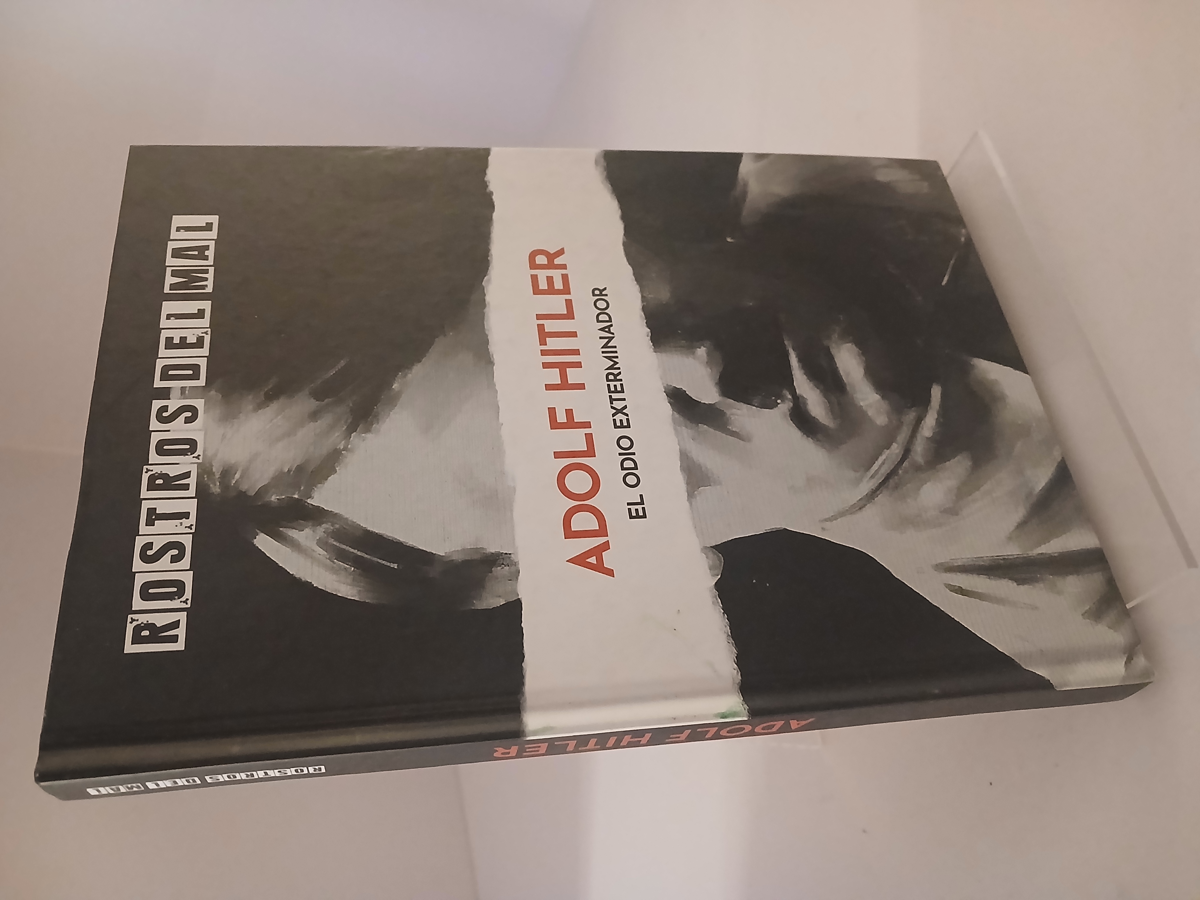 Portada de Hitler el odio exterminador