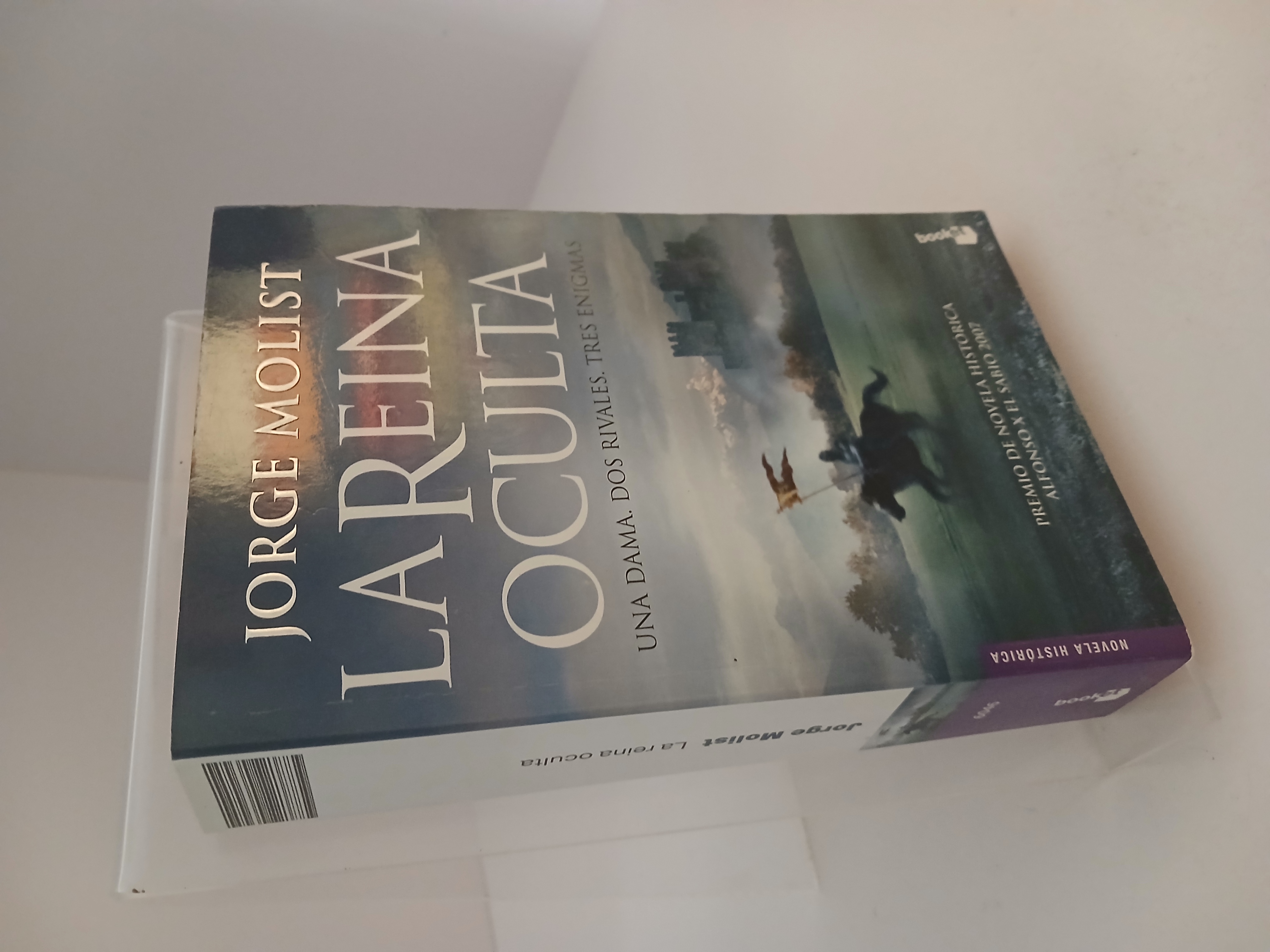 Portada de La reina oculta