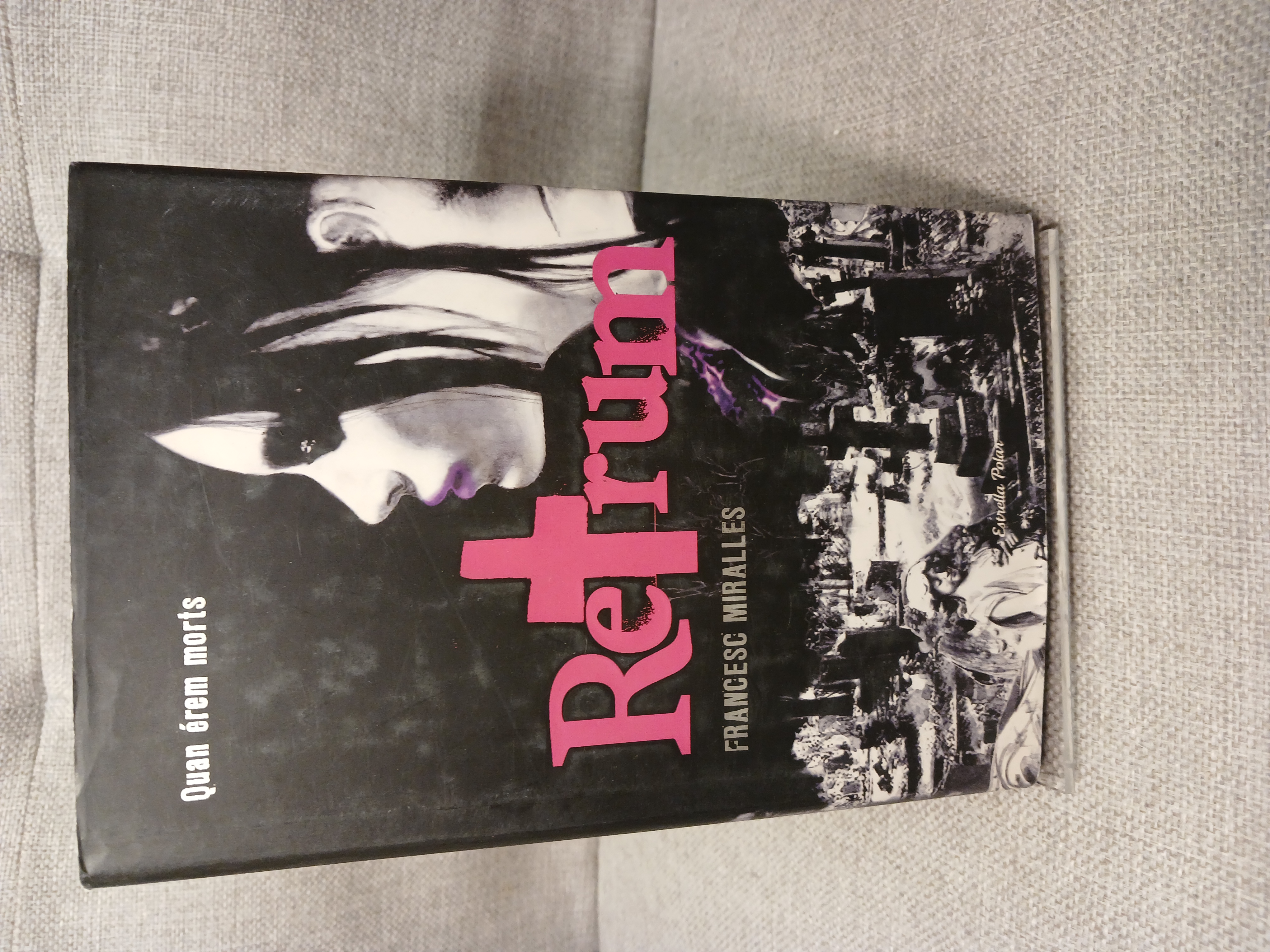 Portada de Retrum Quan érem morts