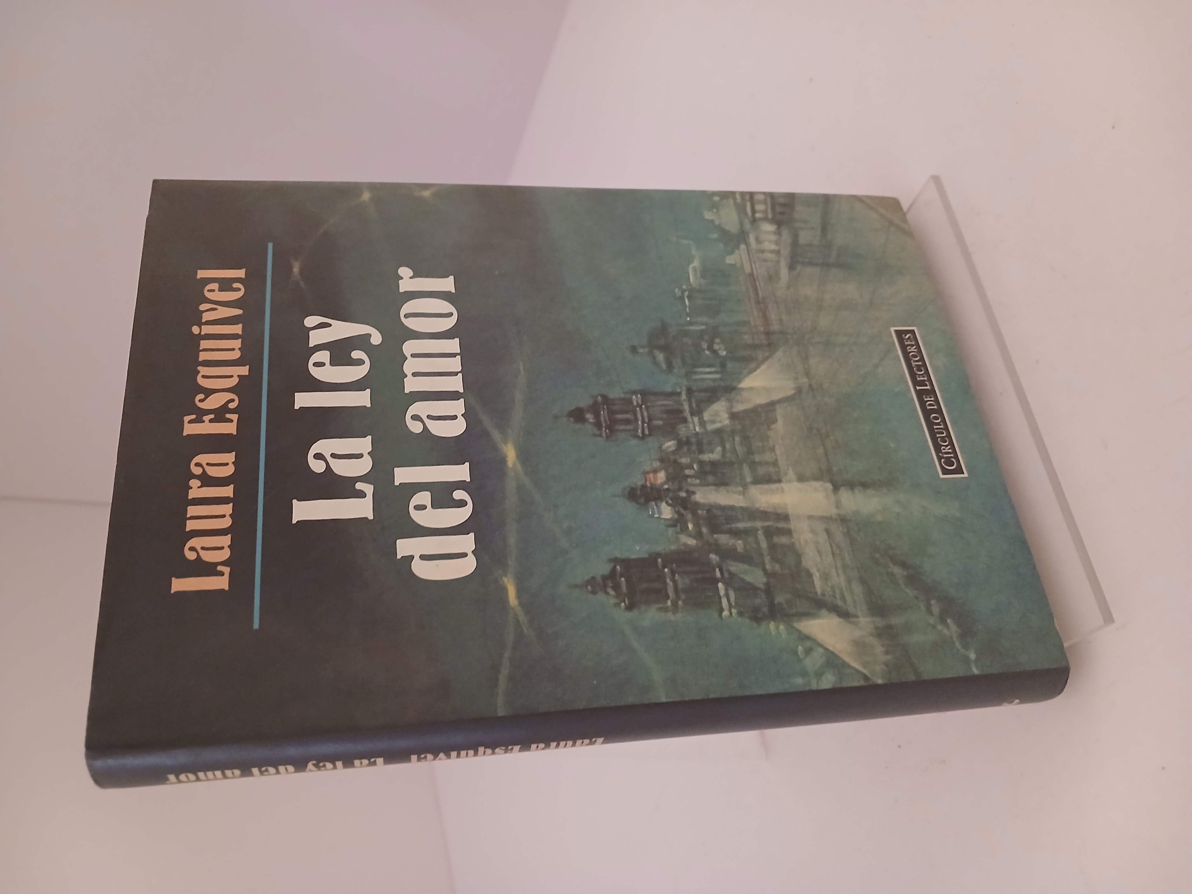Portada de La ley del amor