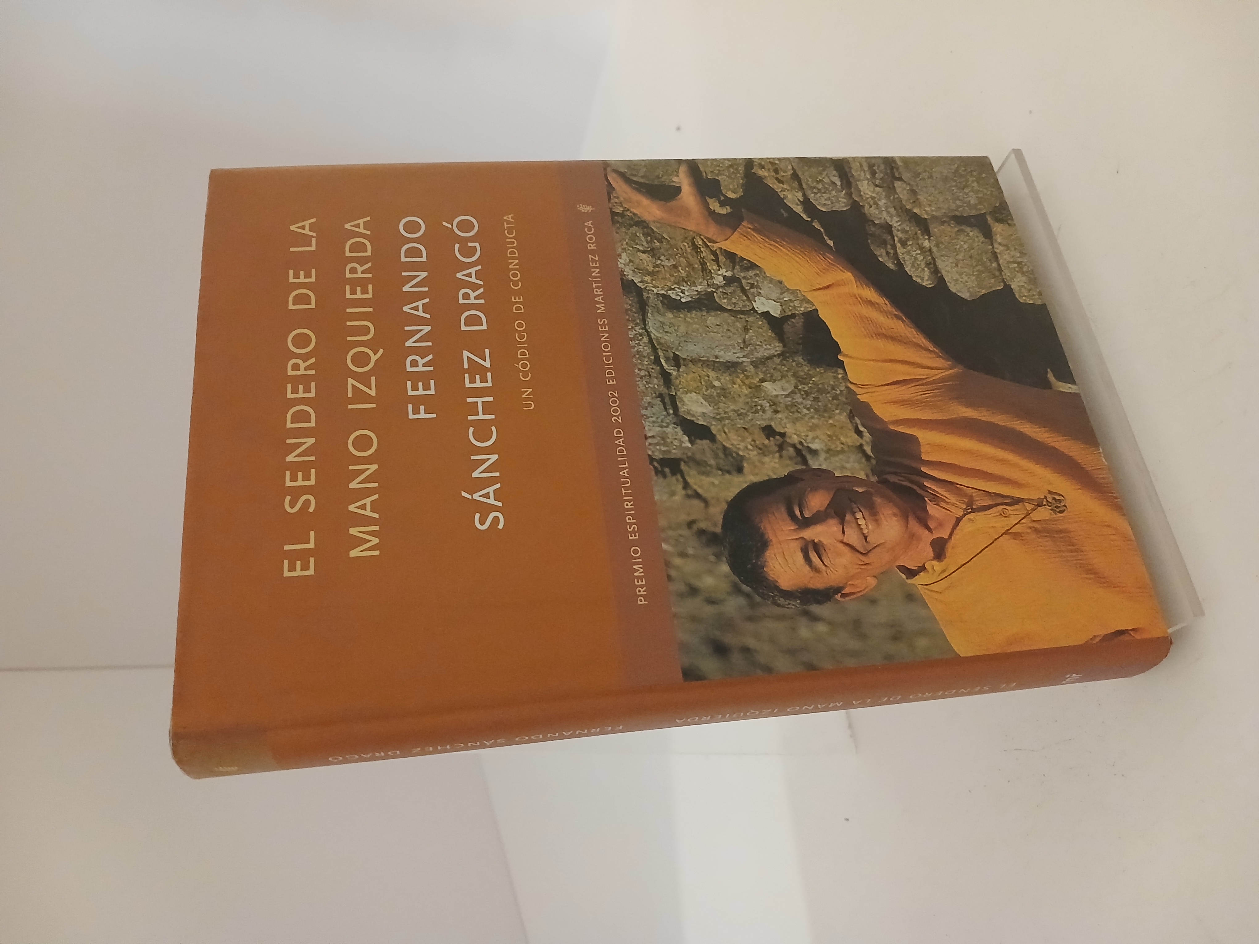 Portada de El sendero de la mano izquierda un código de conducta
