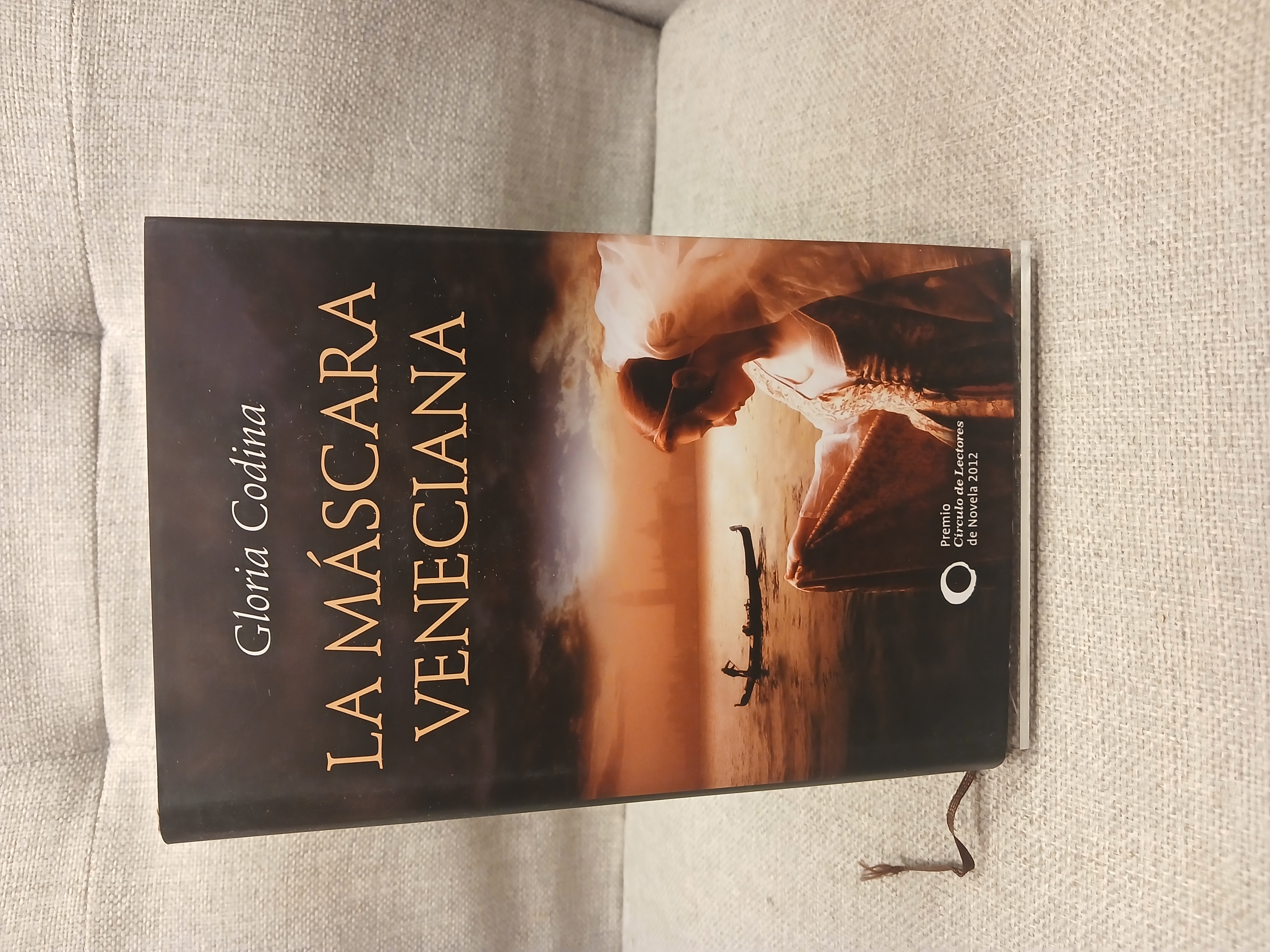 Portada de La máscara veneciana