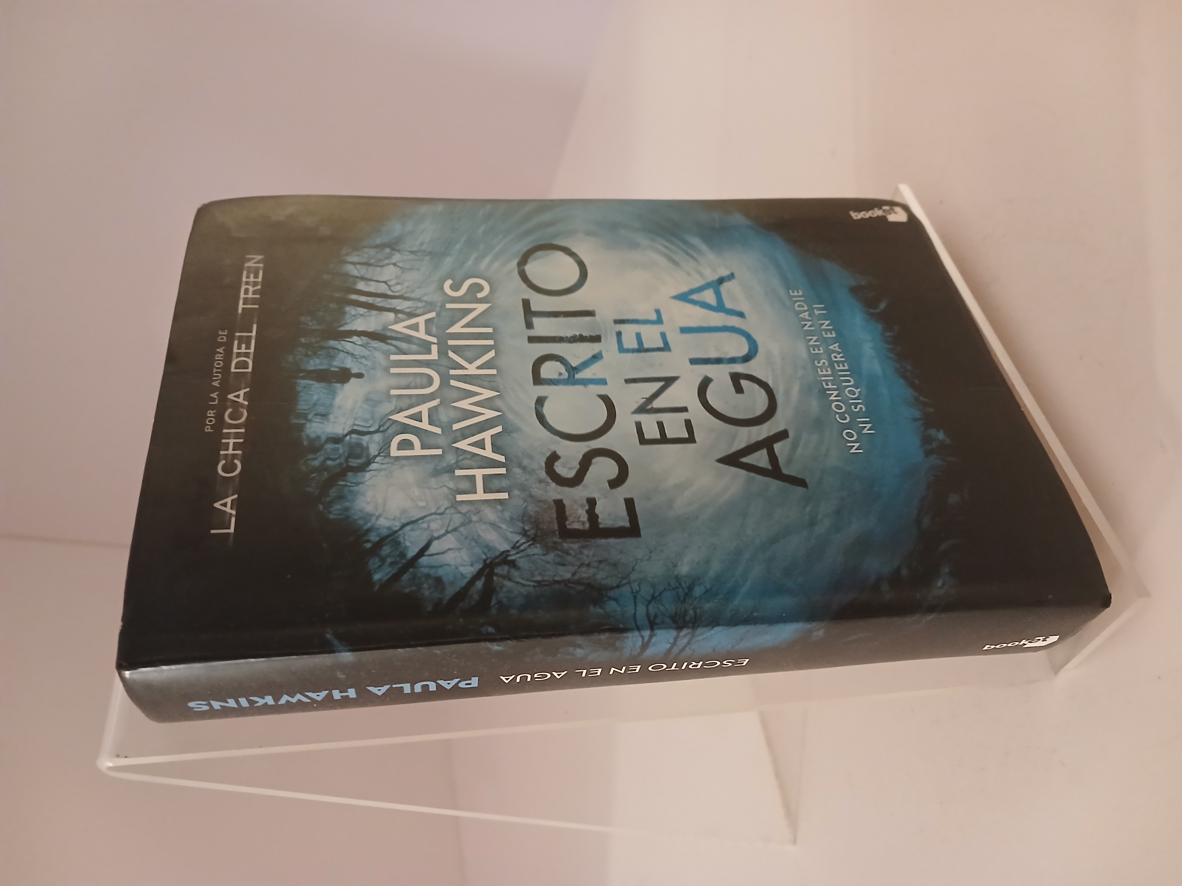 Portada de Escrito en el agua
