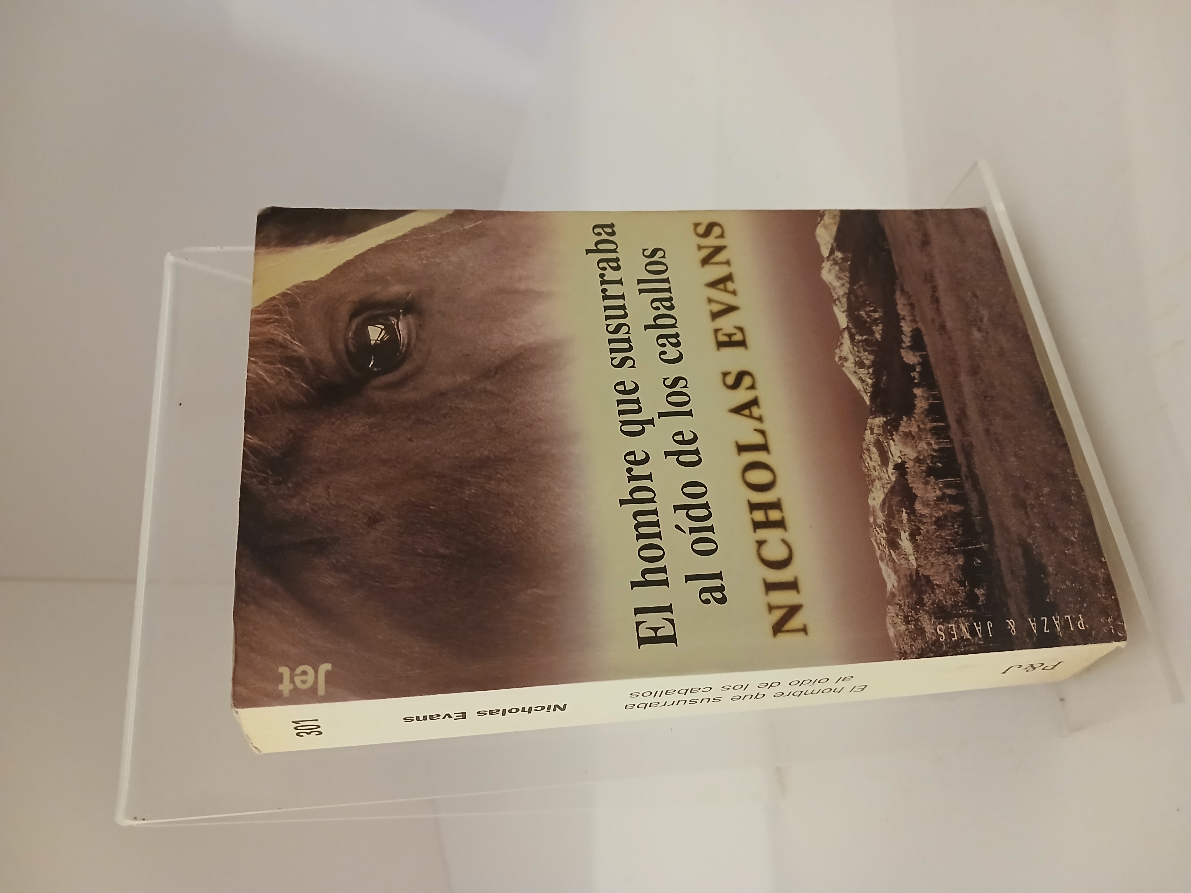 Portada de El hombre que susurraba al oído de los caballos