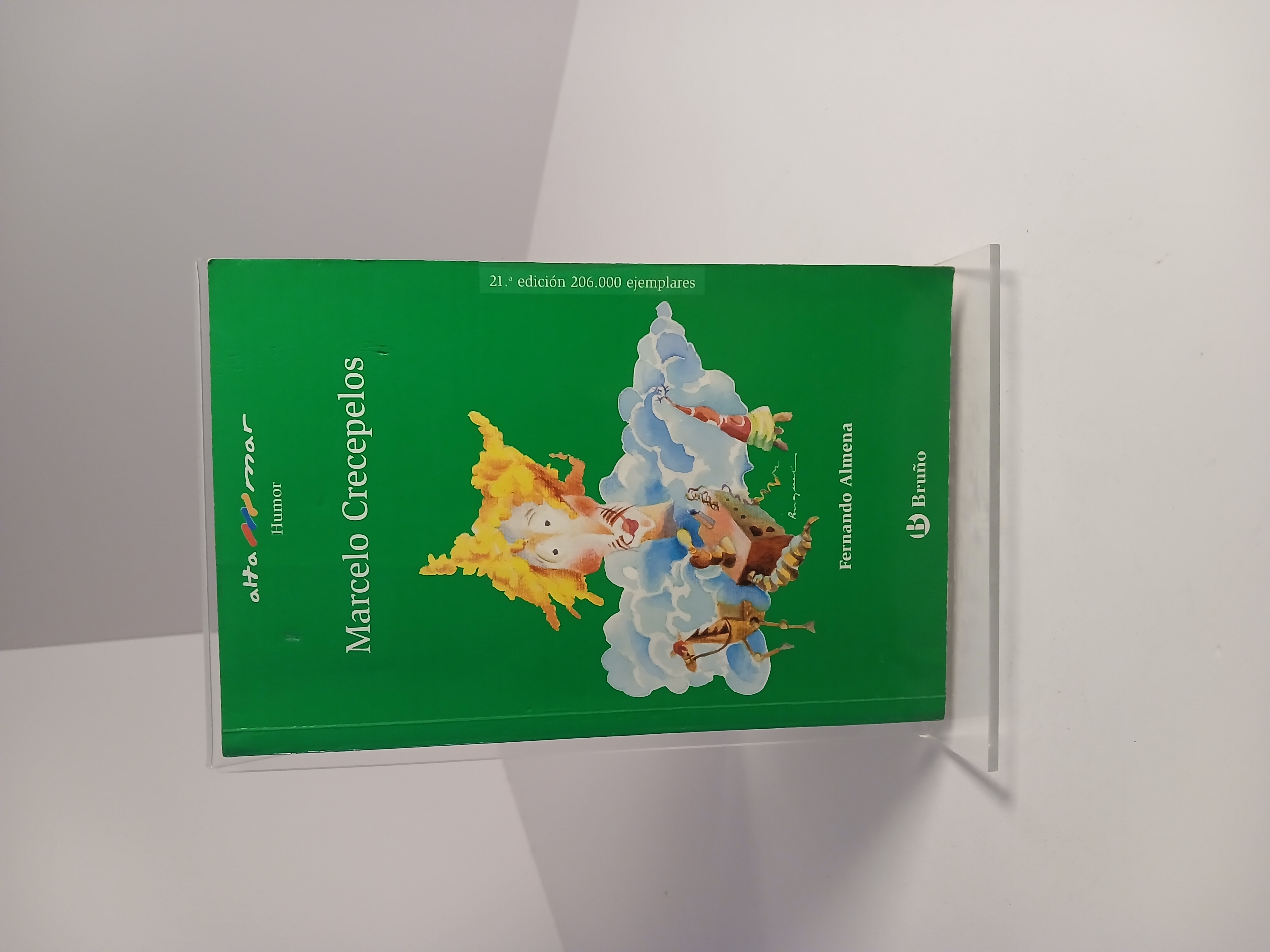Portada de Marcelo Crecepelos