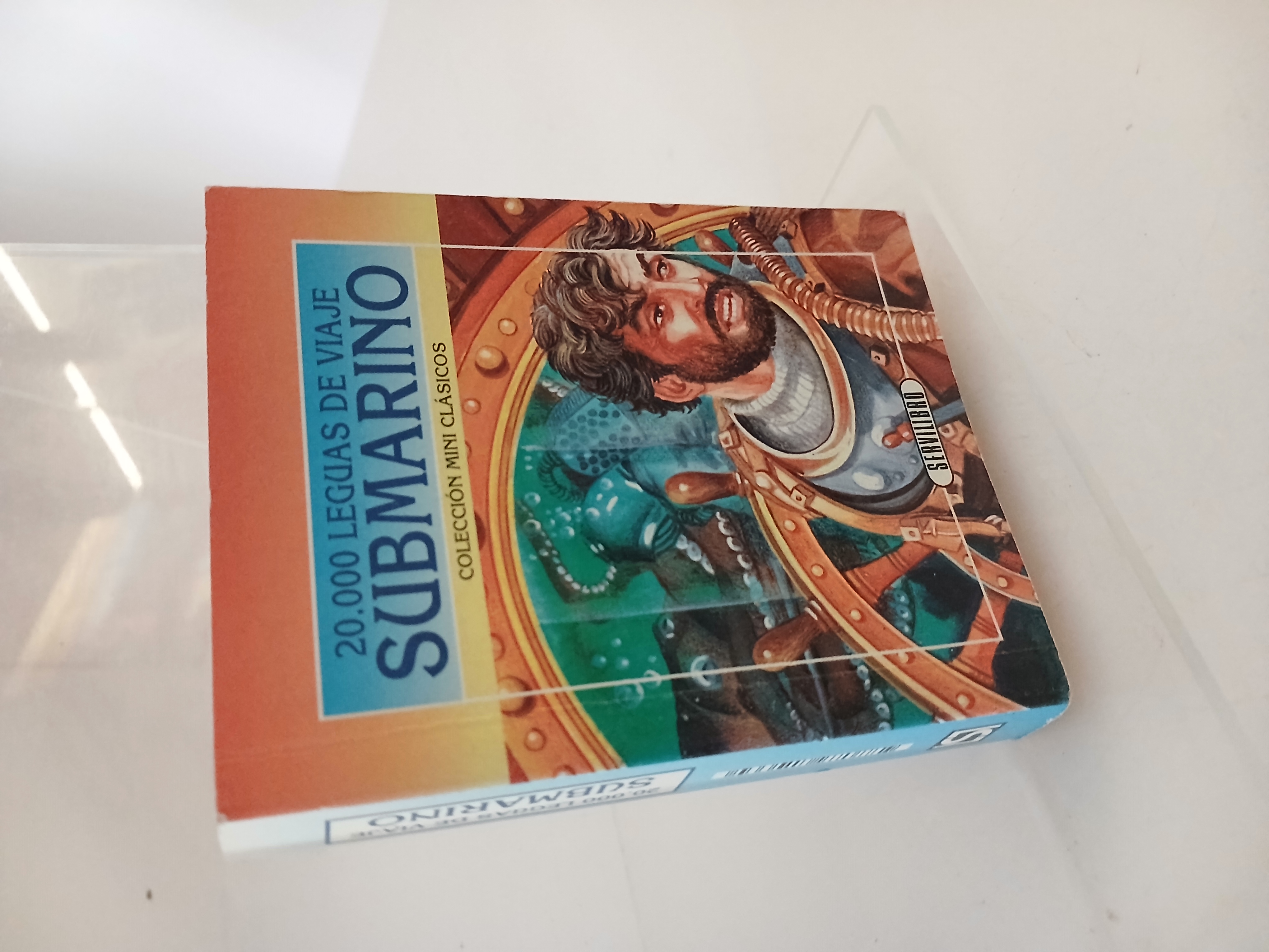 Portada de 20.000 Leguas de Viaje Submarino.