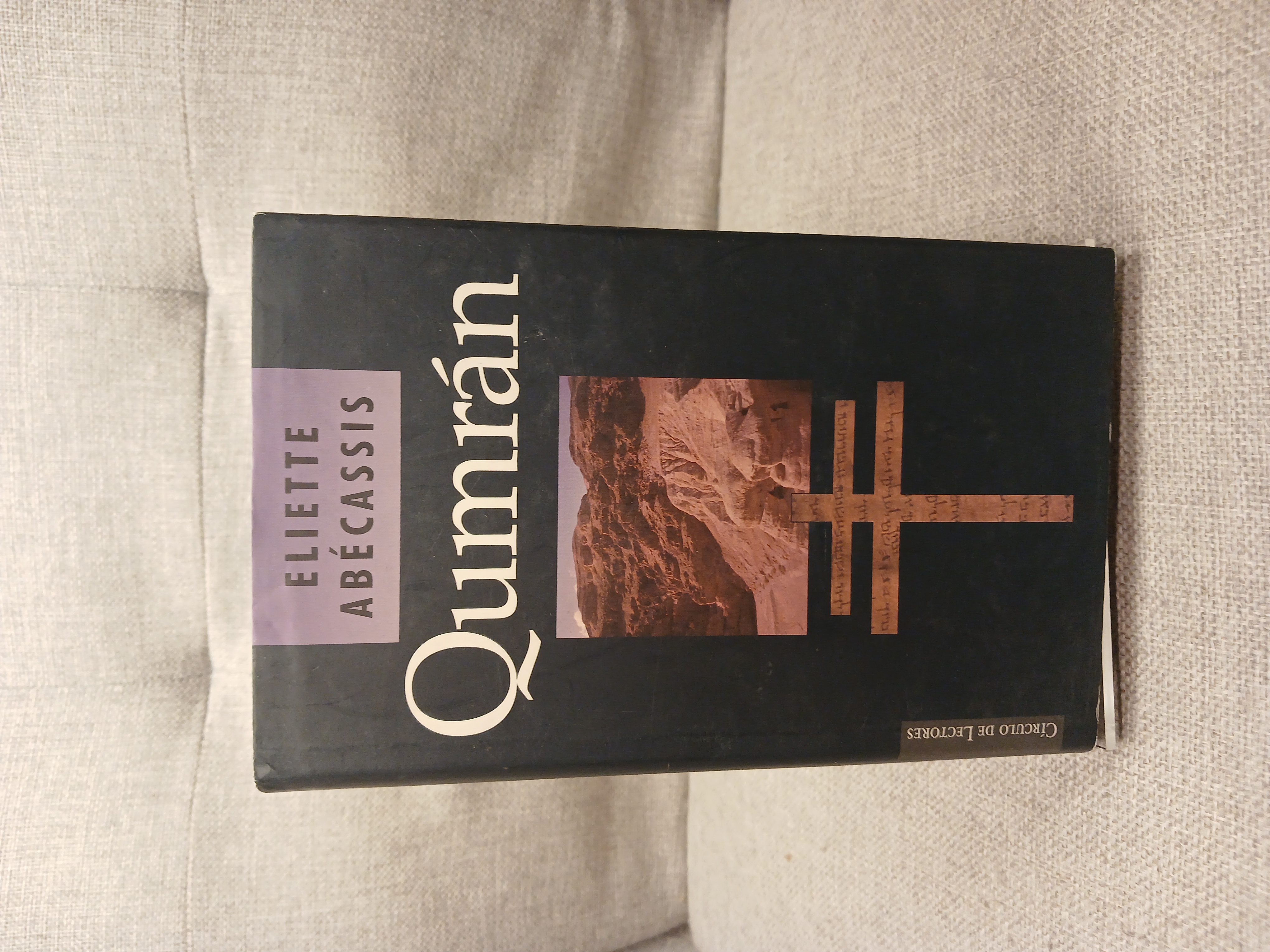 Portada de Qumrán