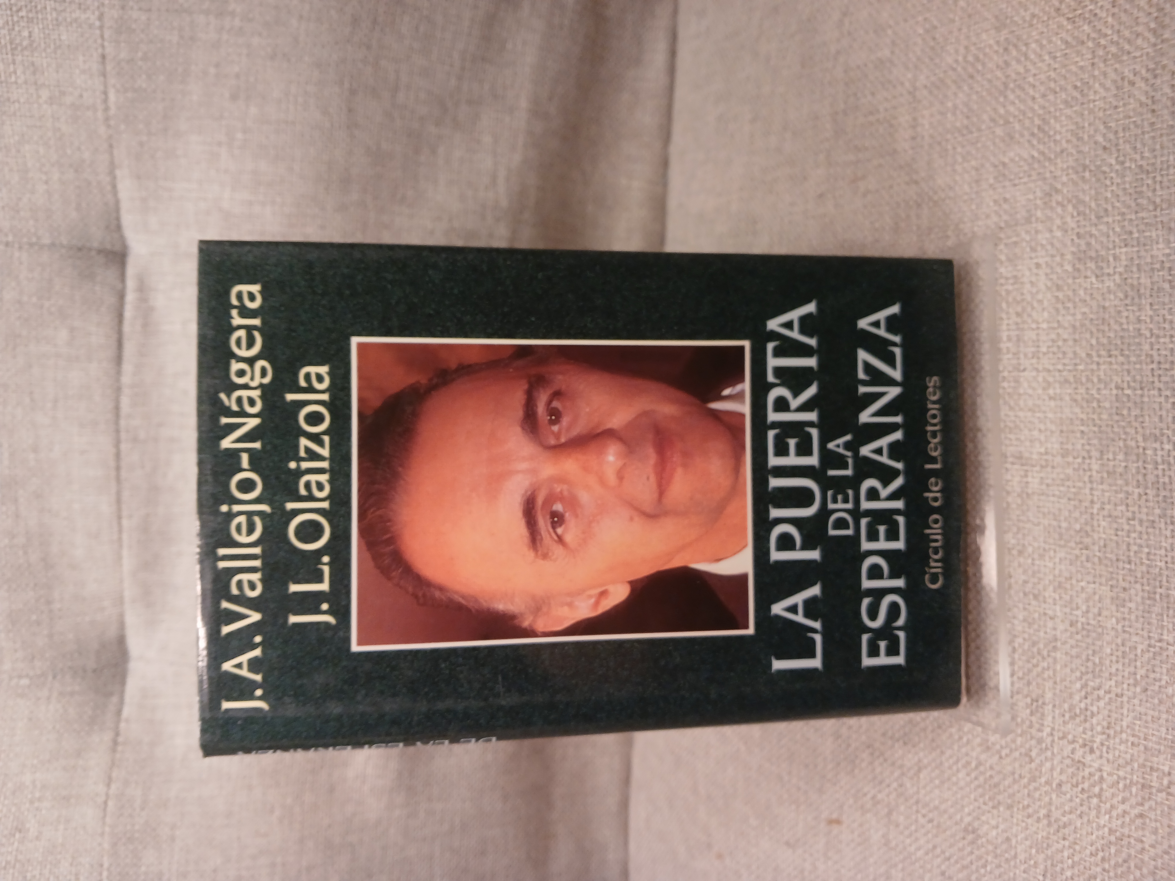 Portada de La Puerta de la esperanza