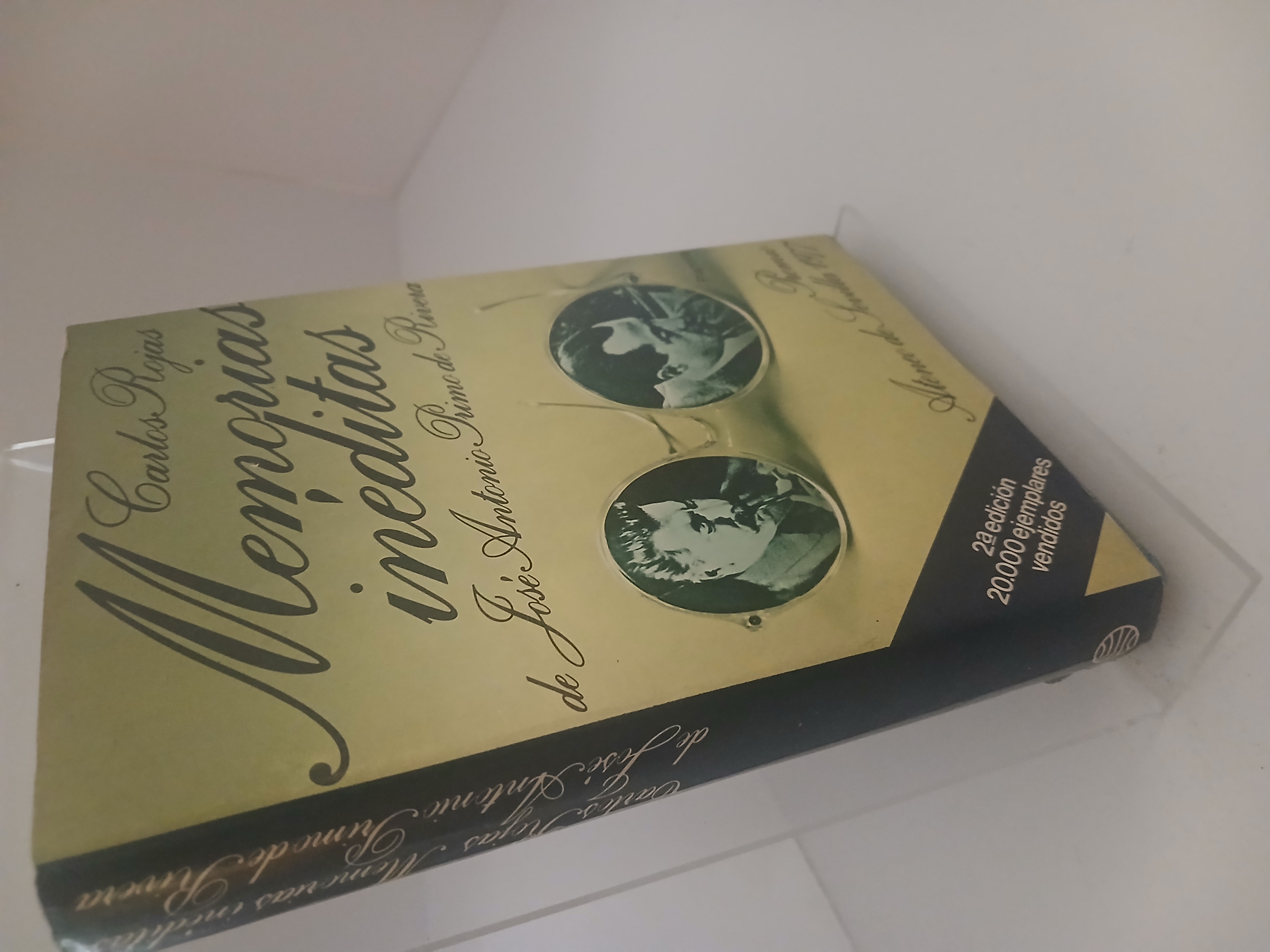 Portada de Memorias inéditas de José Antonio Primo de Rivera
