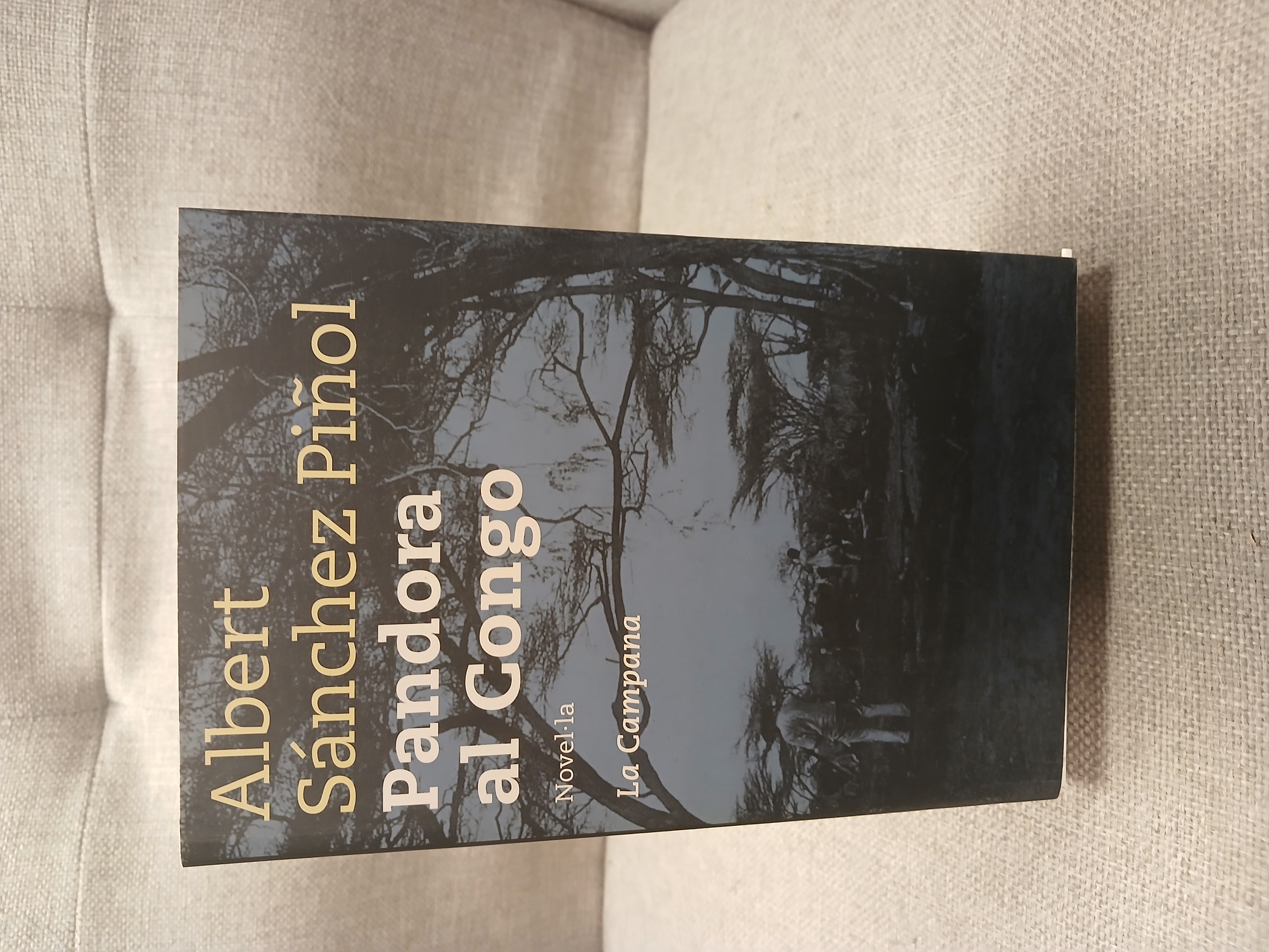 Portada de Pandora al Congo novel·la
