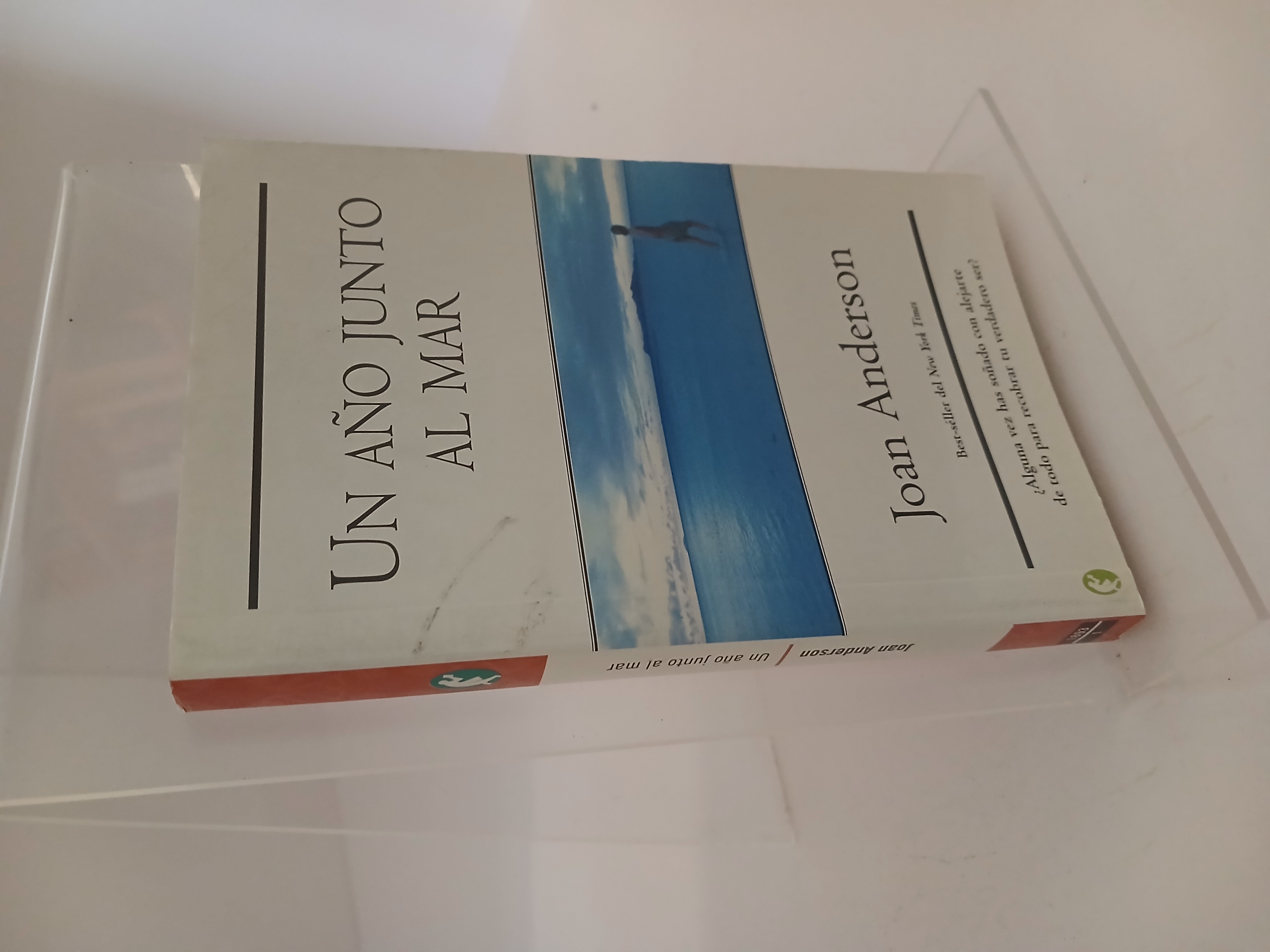 Portada de Año junto al mar