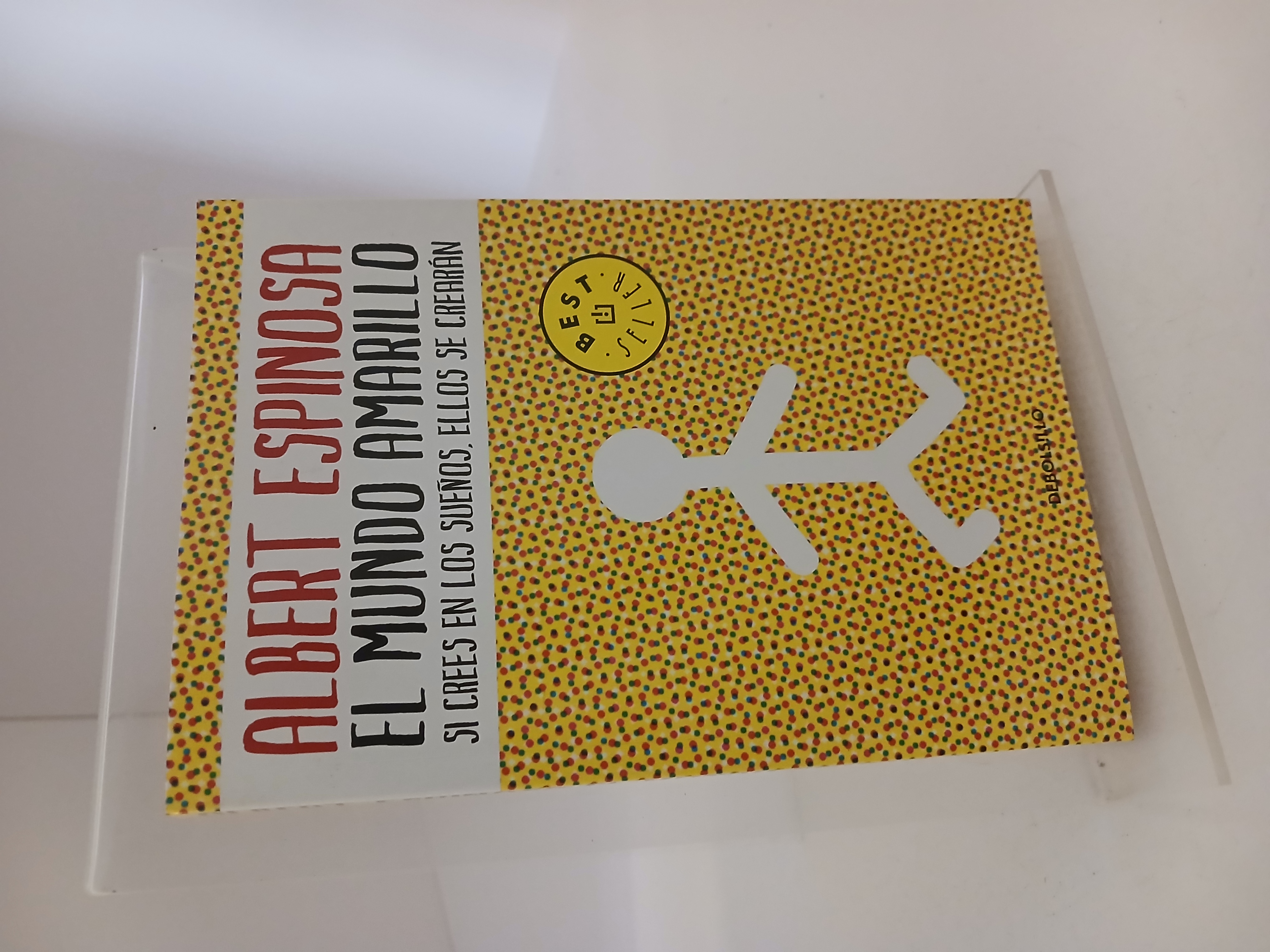 Portada de El mundo amarillo: Cómo luchar para sobrevivir me enseñó a vivir