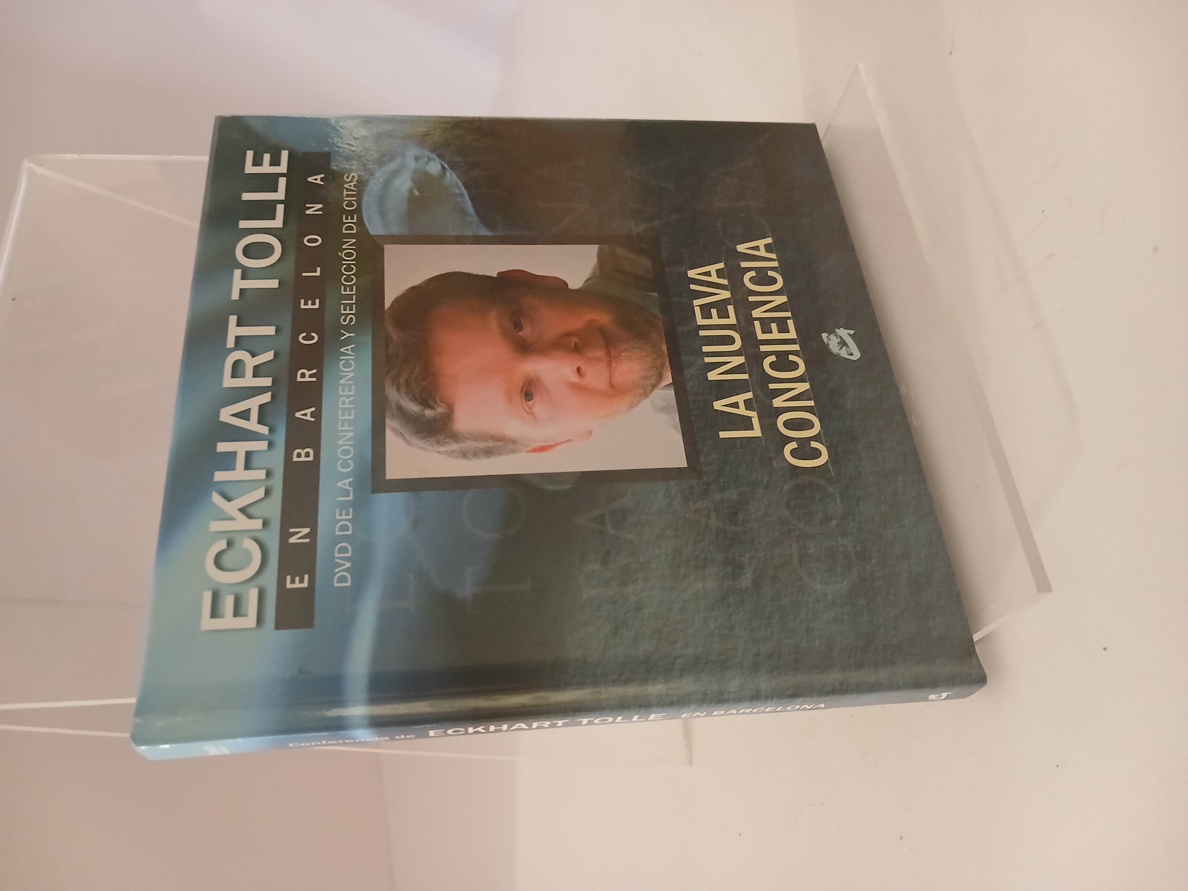 Portada de Eckhart Tolle en Barcelona: La nueva conciencia - DVD de la conferencia y selección de citas