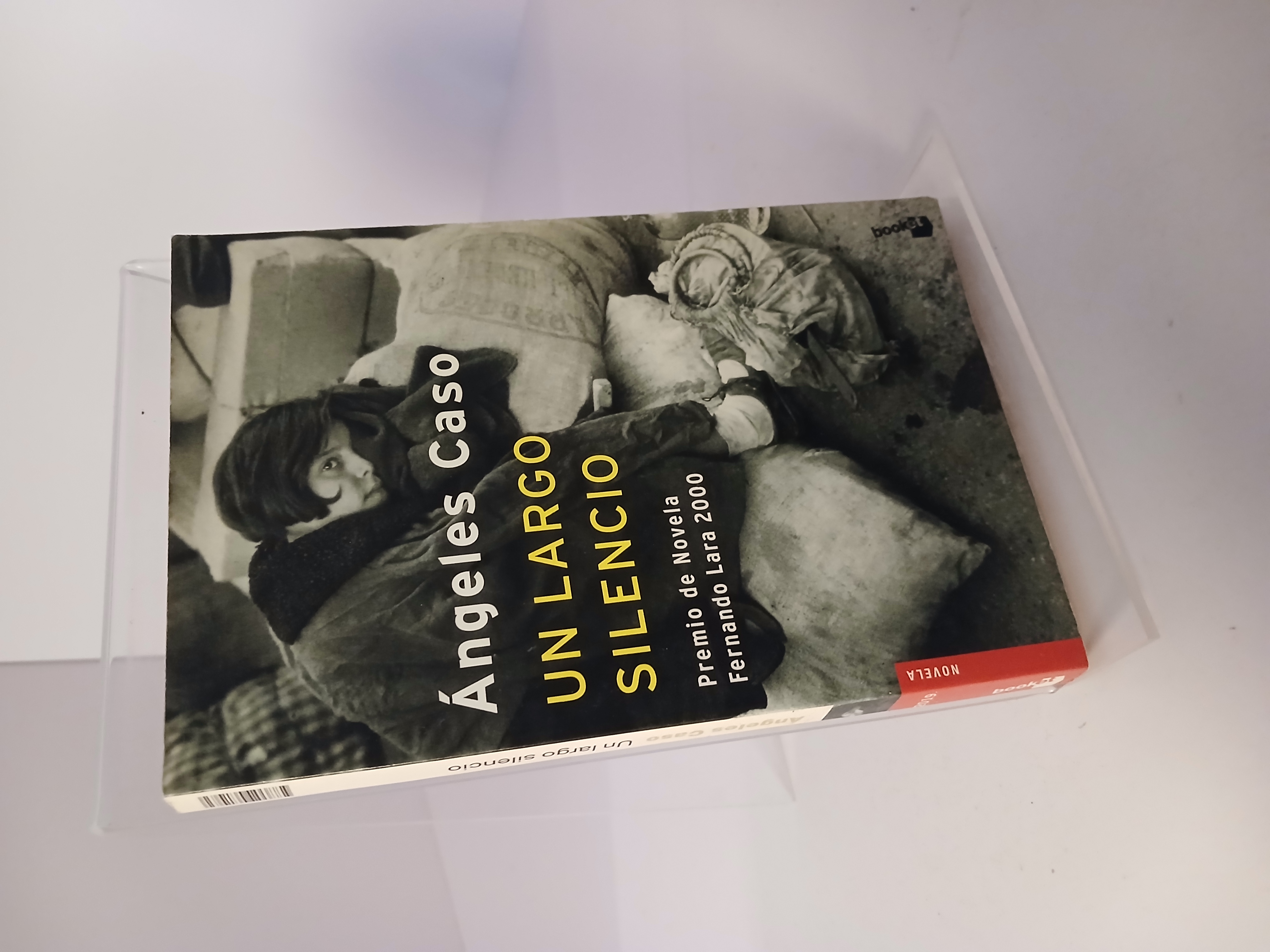 Portada de Un largo silencio