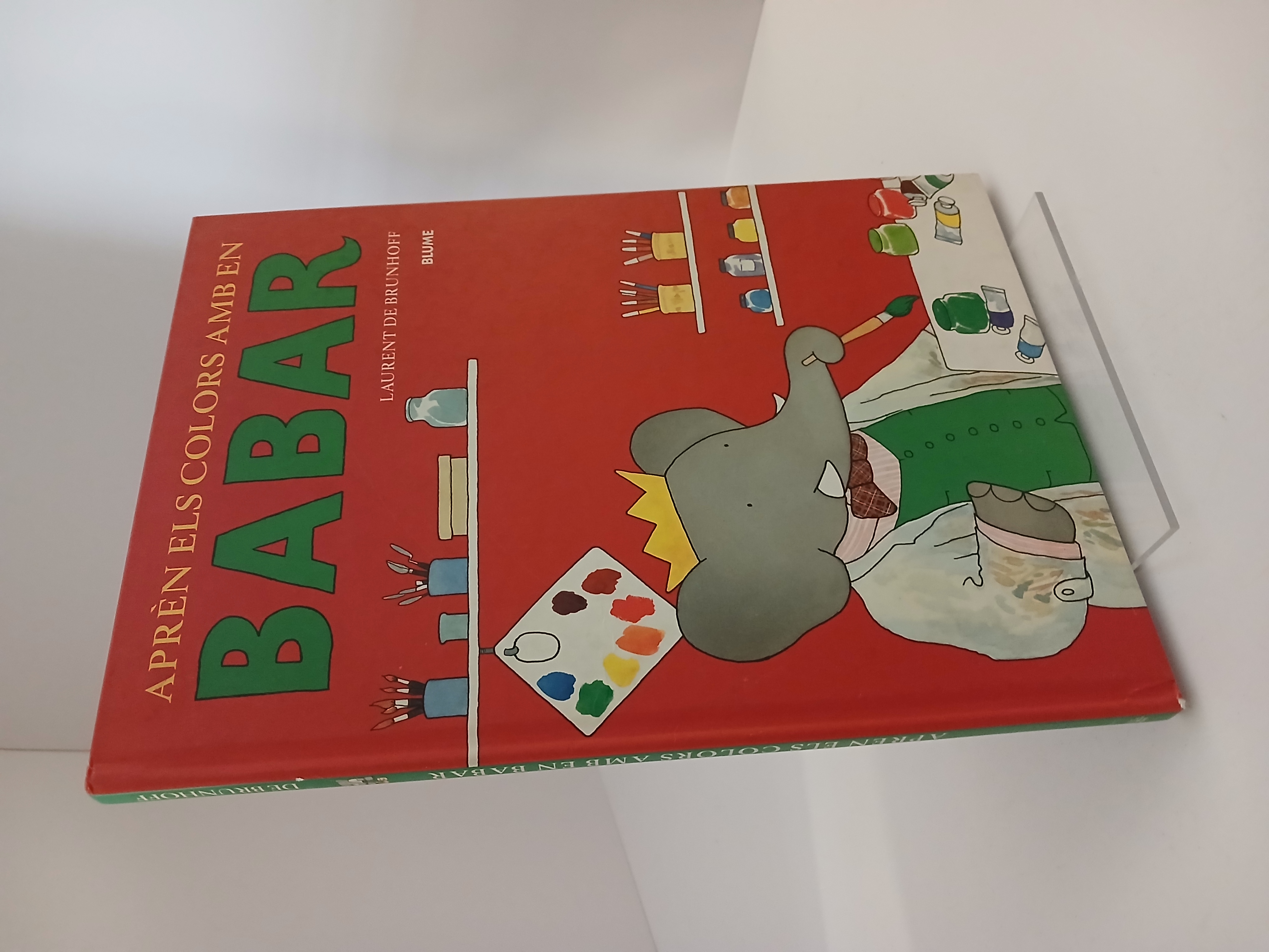 Portada de Babar. Aprèn els colors amb Babar
