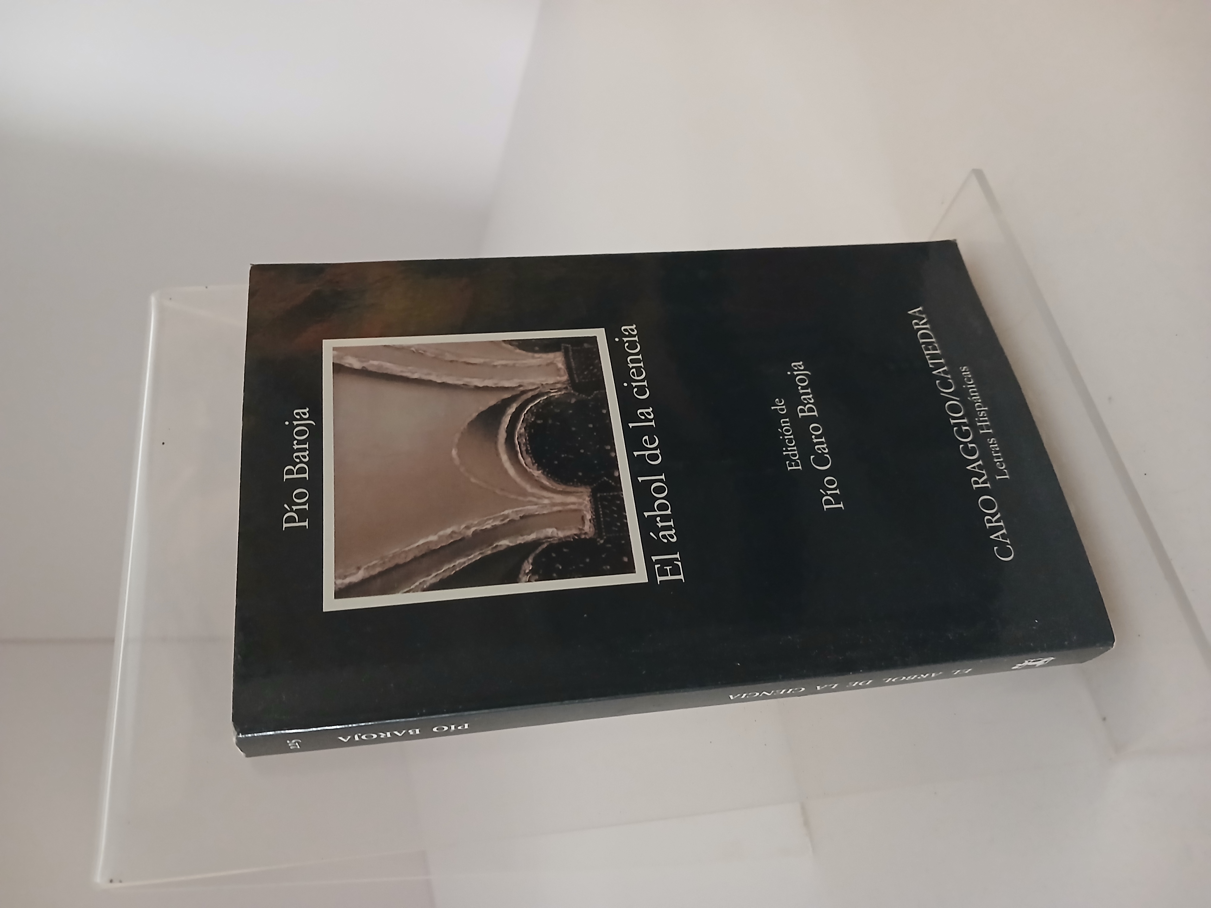 Portada de El árbol de la ciencia