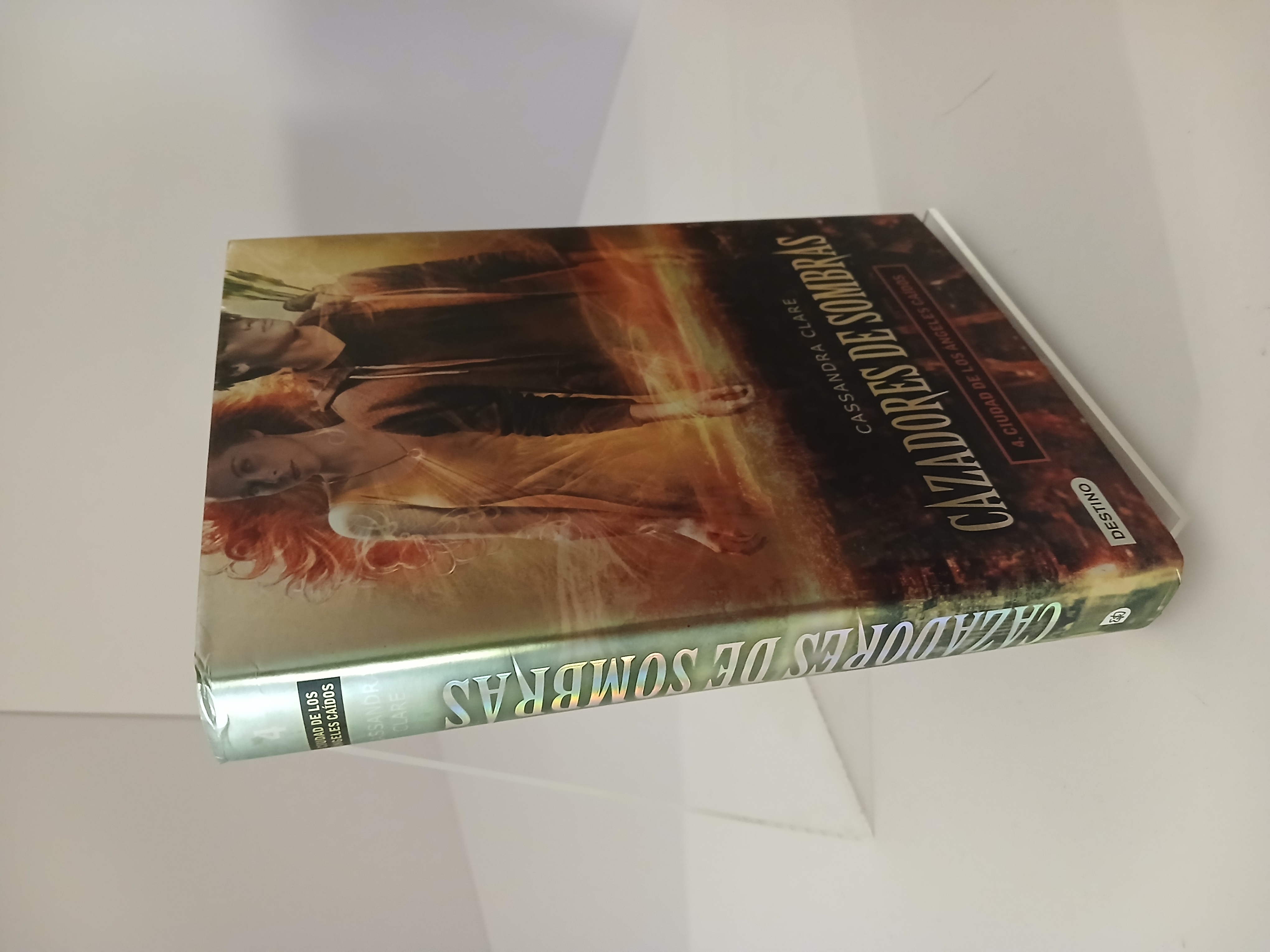 Portada de Cazadores de sombras 4. Ciudad de los ángeles caídos