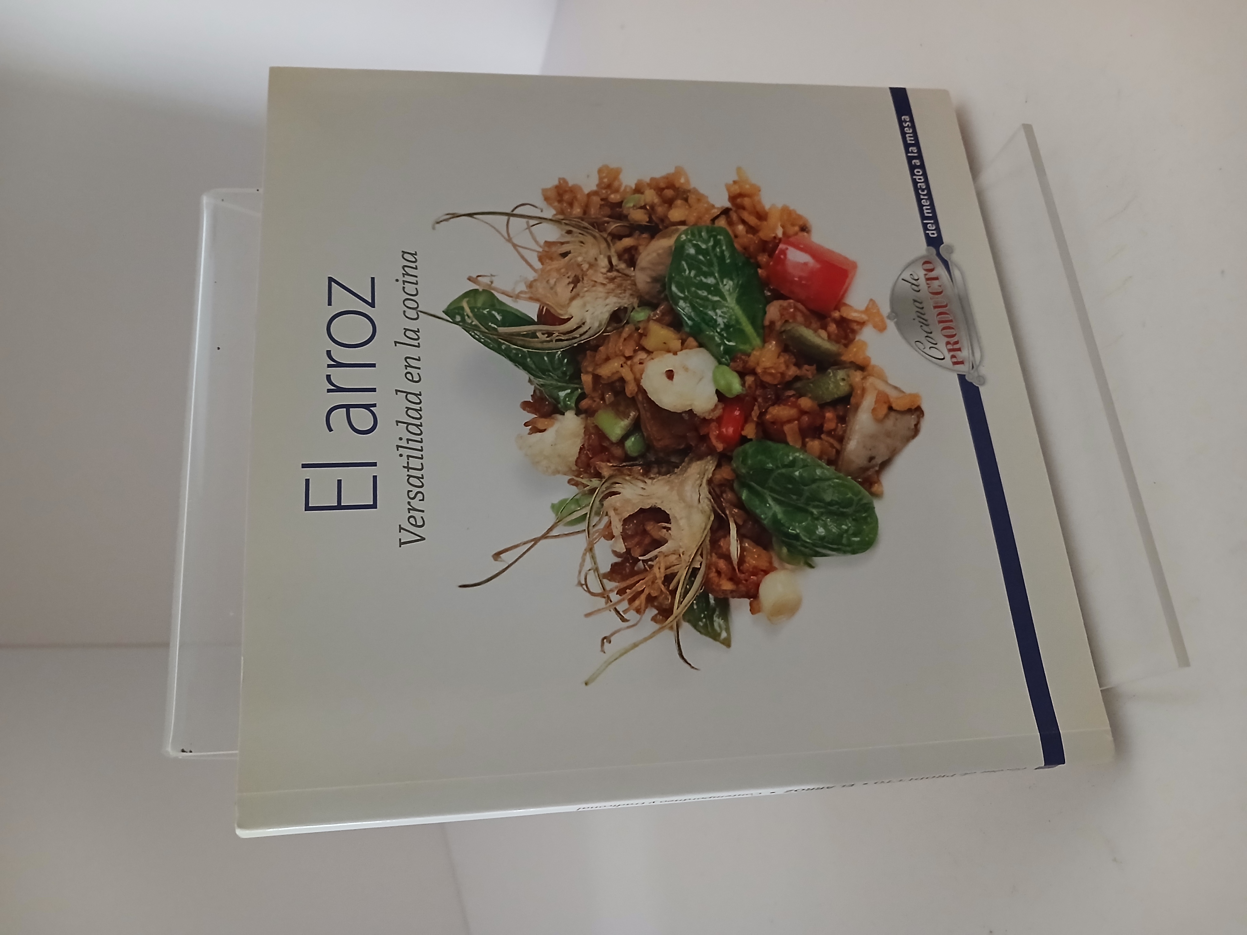 Portada de Cocina de producto del mercado a la mesa
