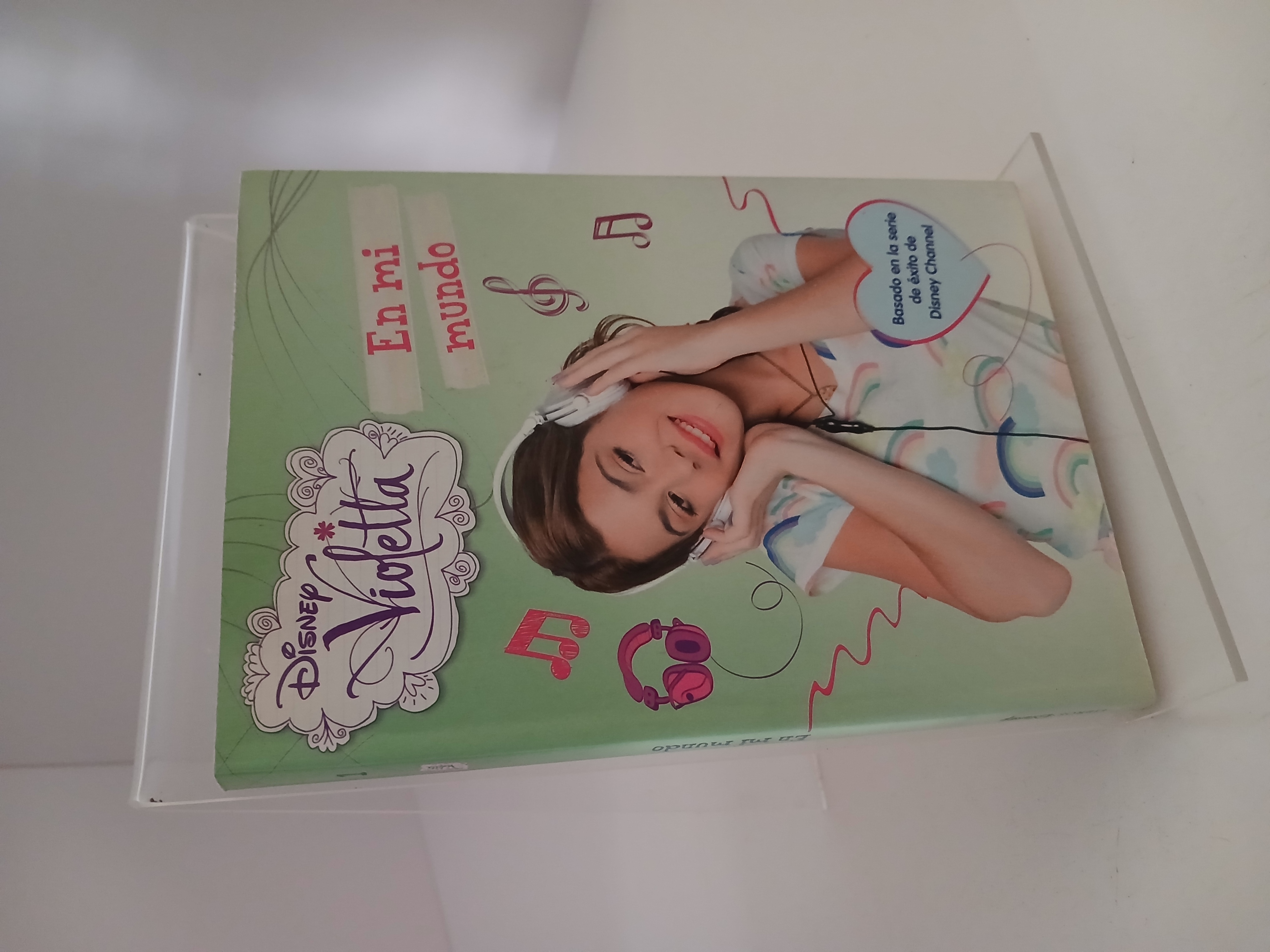 Portada de Violetta. En mi mundo: Narrativa 1