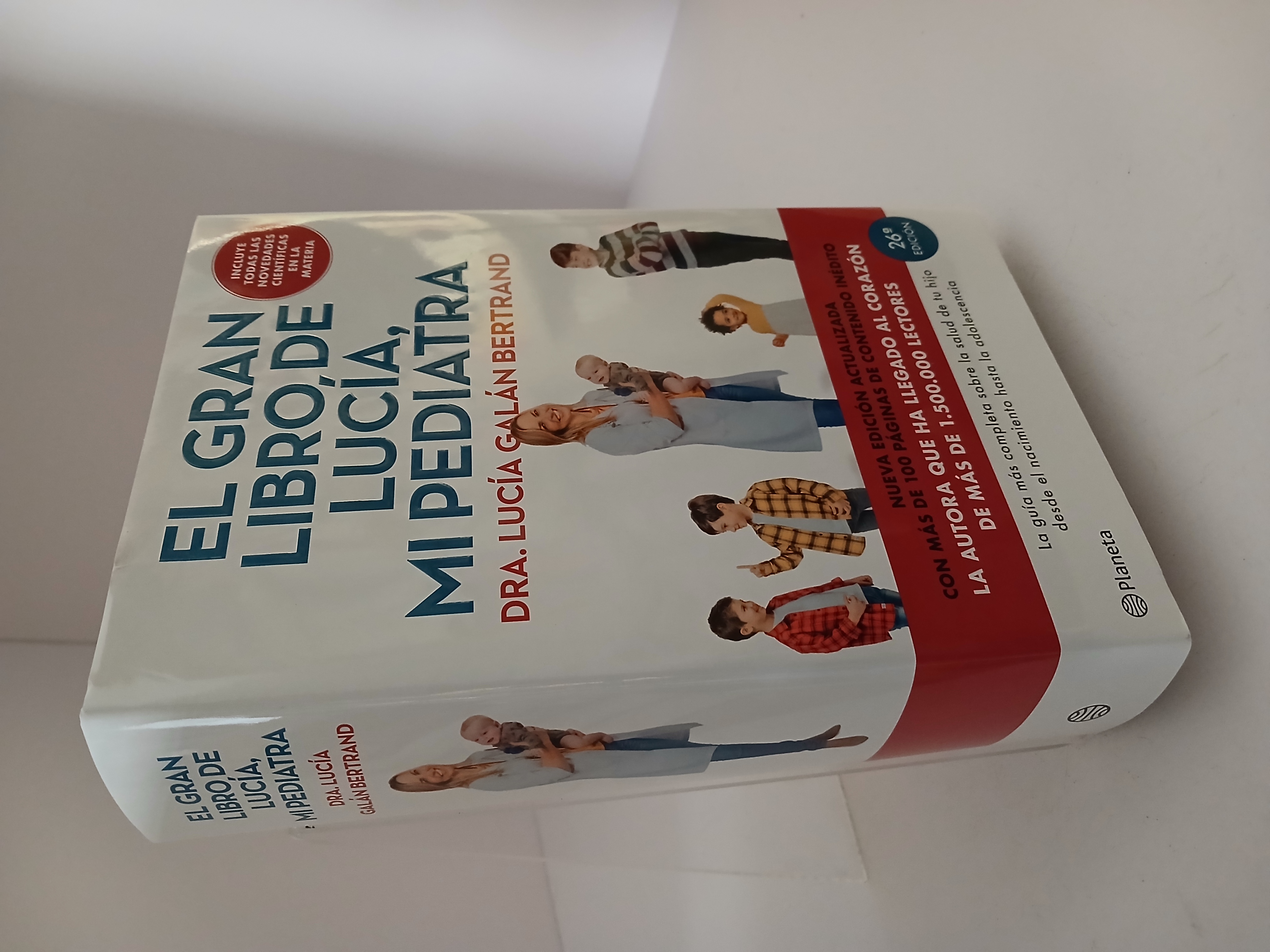 Portada de El gran libro de Lucía mi pediatra (edición 5º aniversario): La guía más completa sobre la salud de tu hijo desde el nacimiento hasta la adolescencia