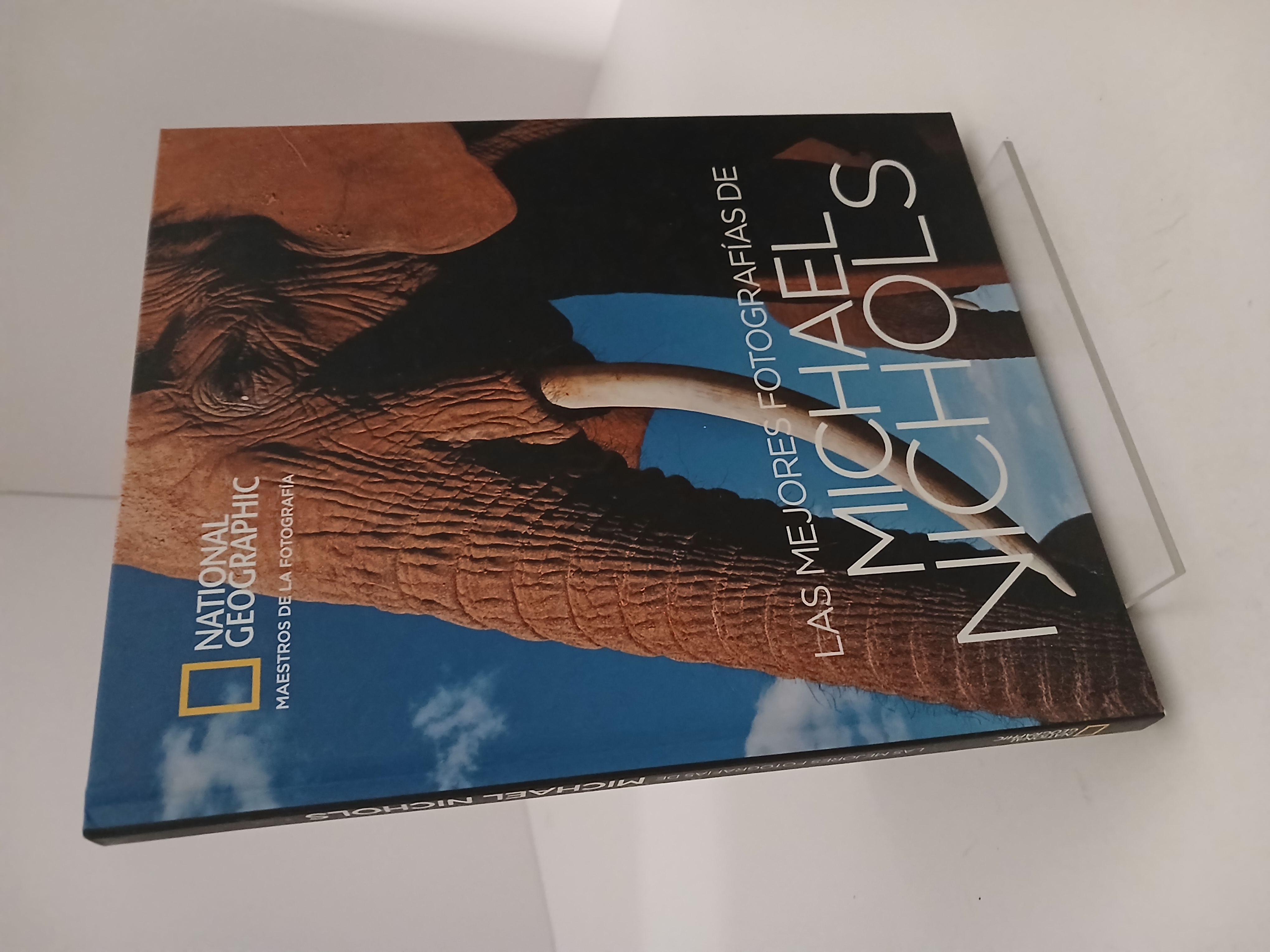 Portada de Las Mejores Fotografías de Michael Nichols.